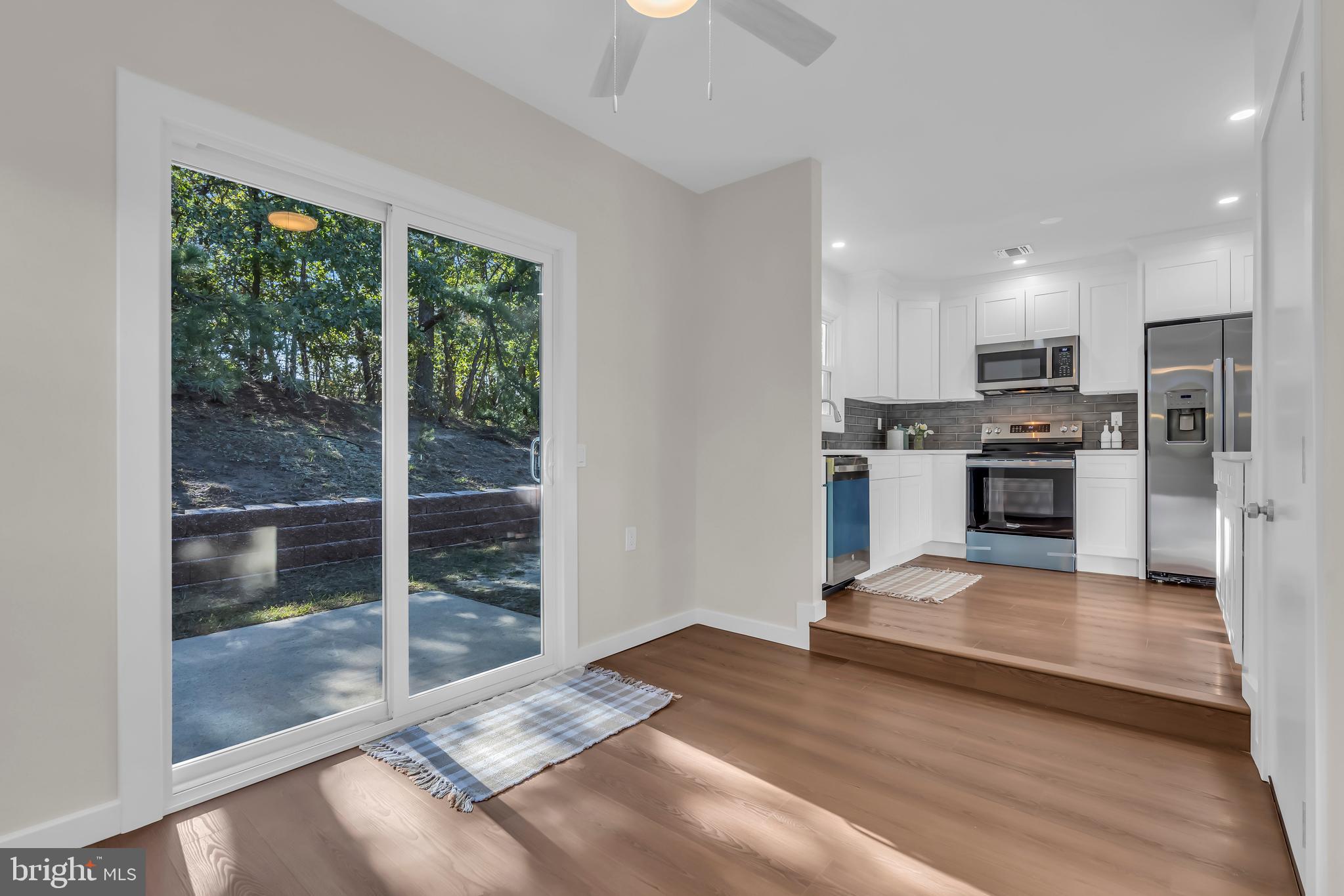 CRESTWOOD VILLAGE 7 - Residential