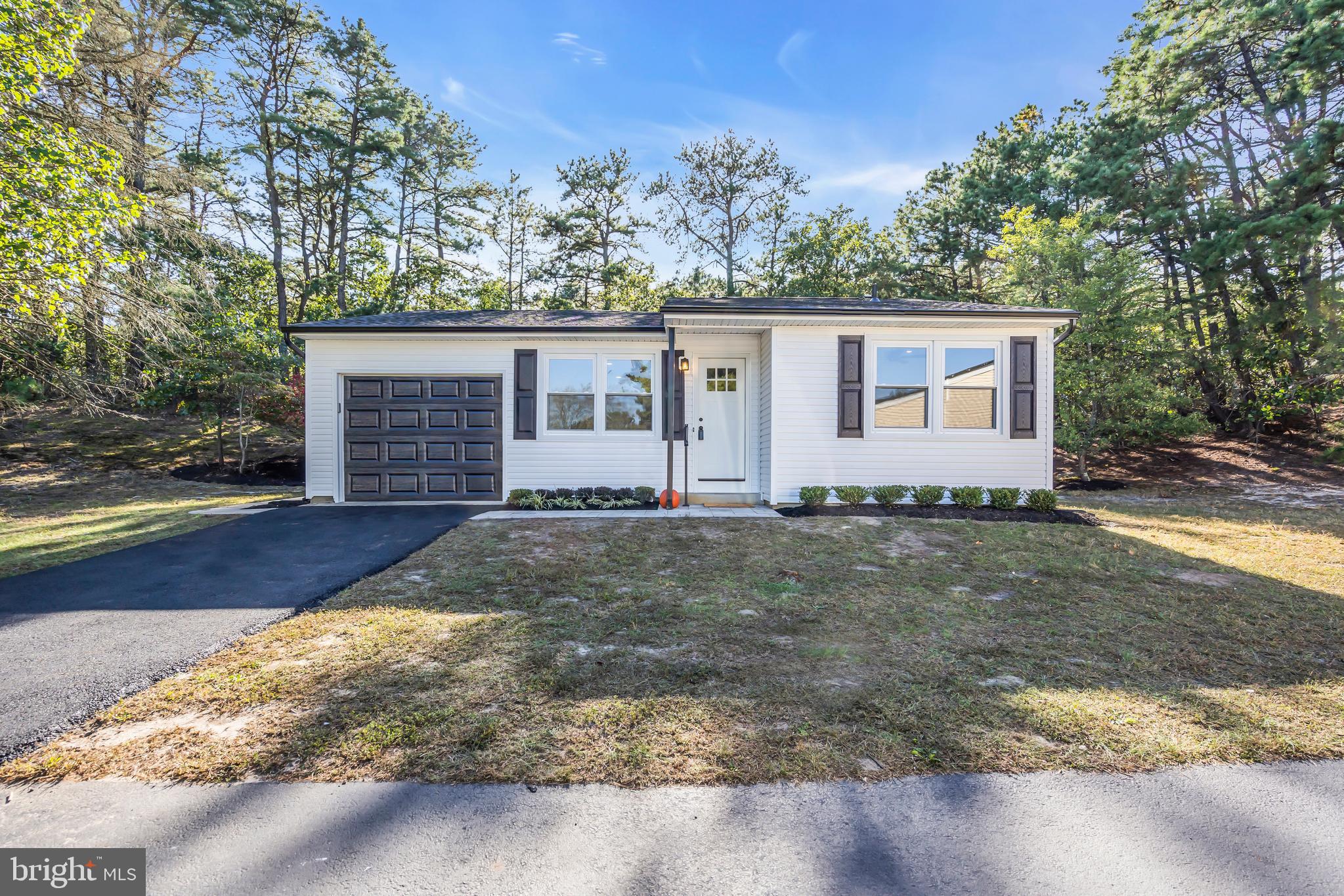 CRESTWOOD VILLAGE 7 - Residential