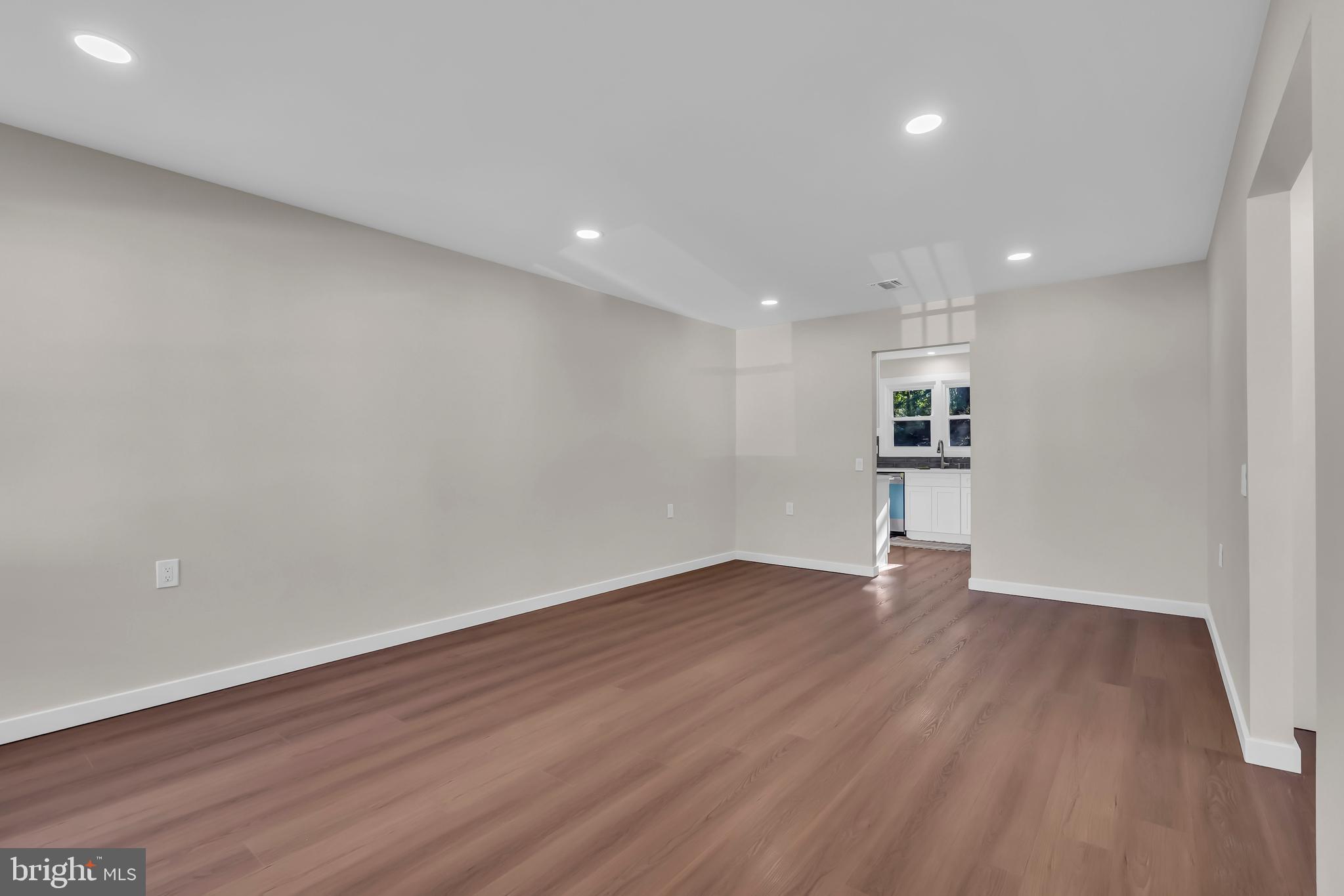 CRESTWOOD VILLAGE 7 - Residential