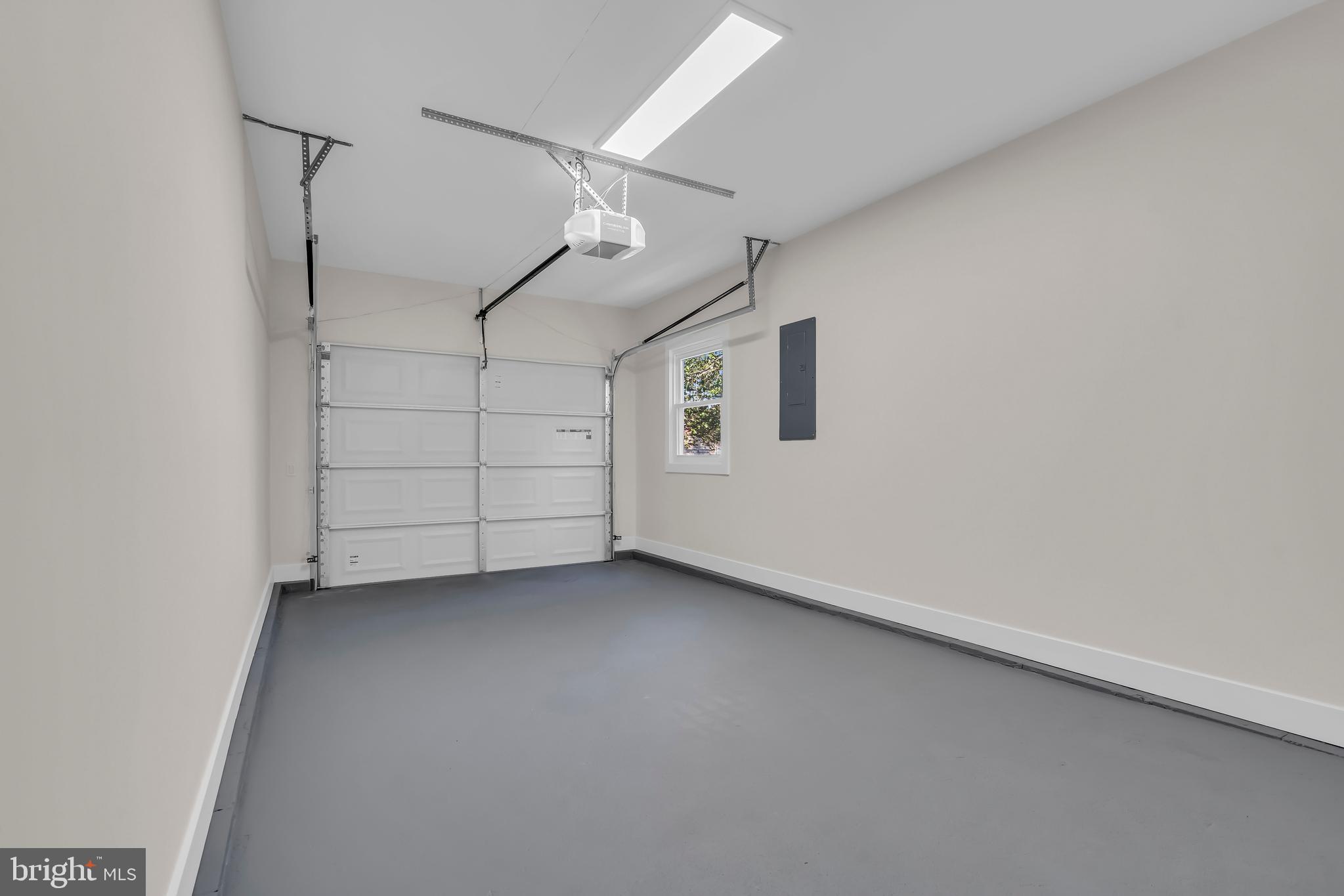 CRESTWOOD VILLAGE 7 - Residential