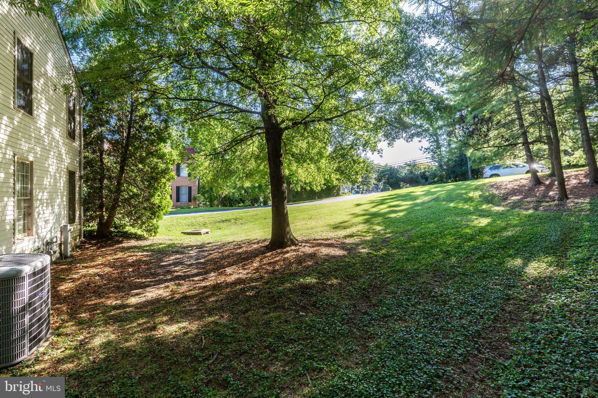 RIVERCHASE - Residential