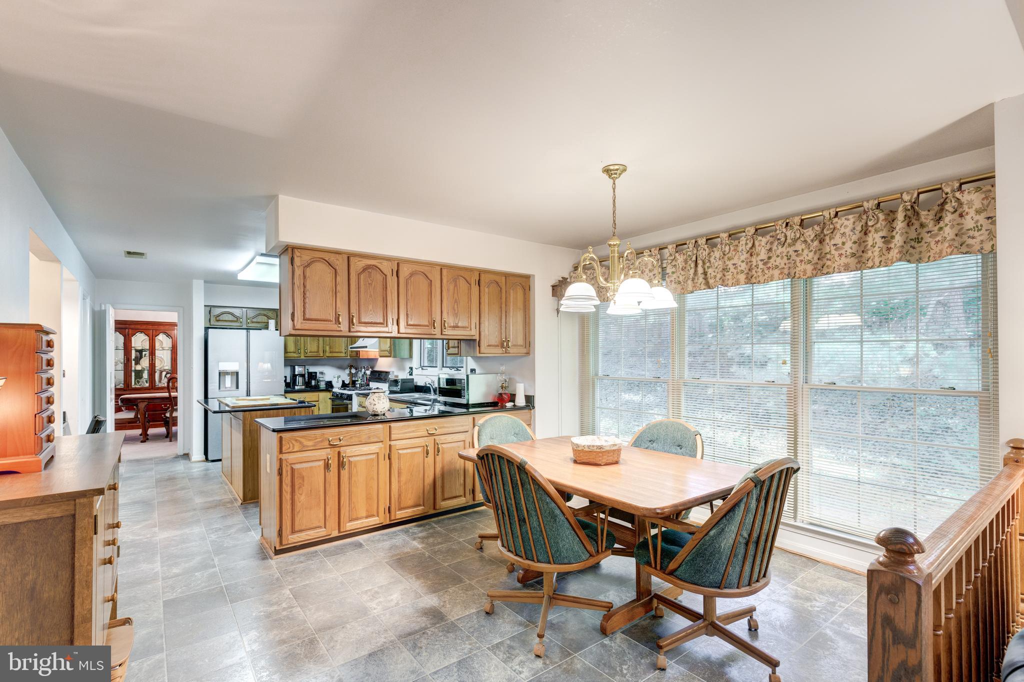 RIVERCHASE - Residential