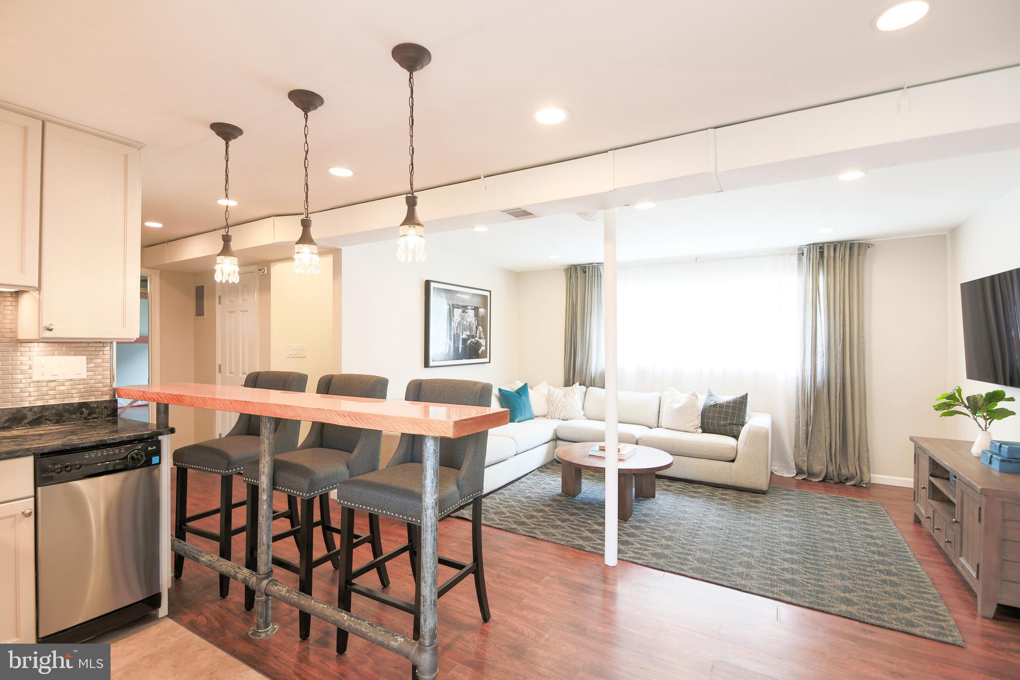 SOUTHGATE - Residential