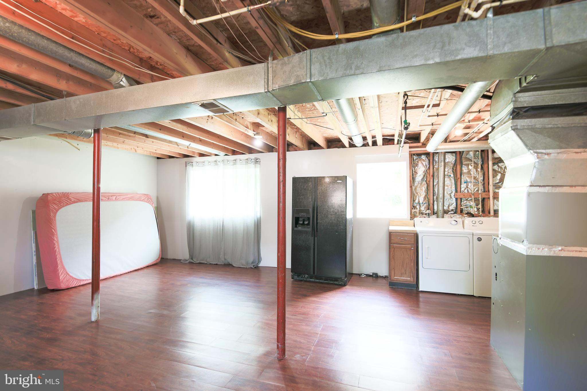 SOUTHGATE - Residential