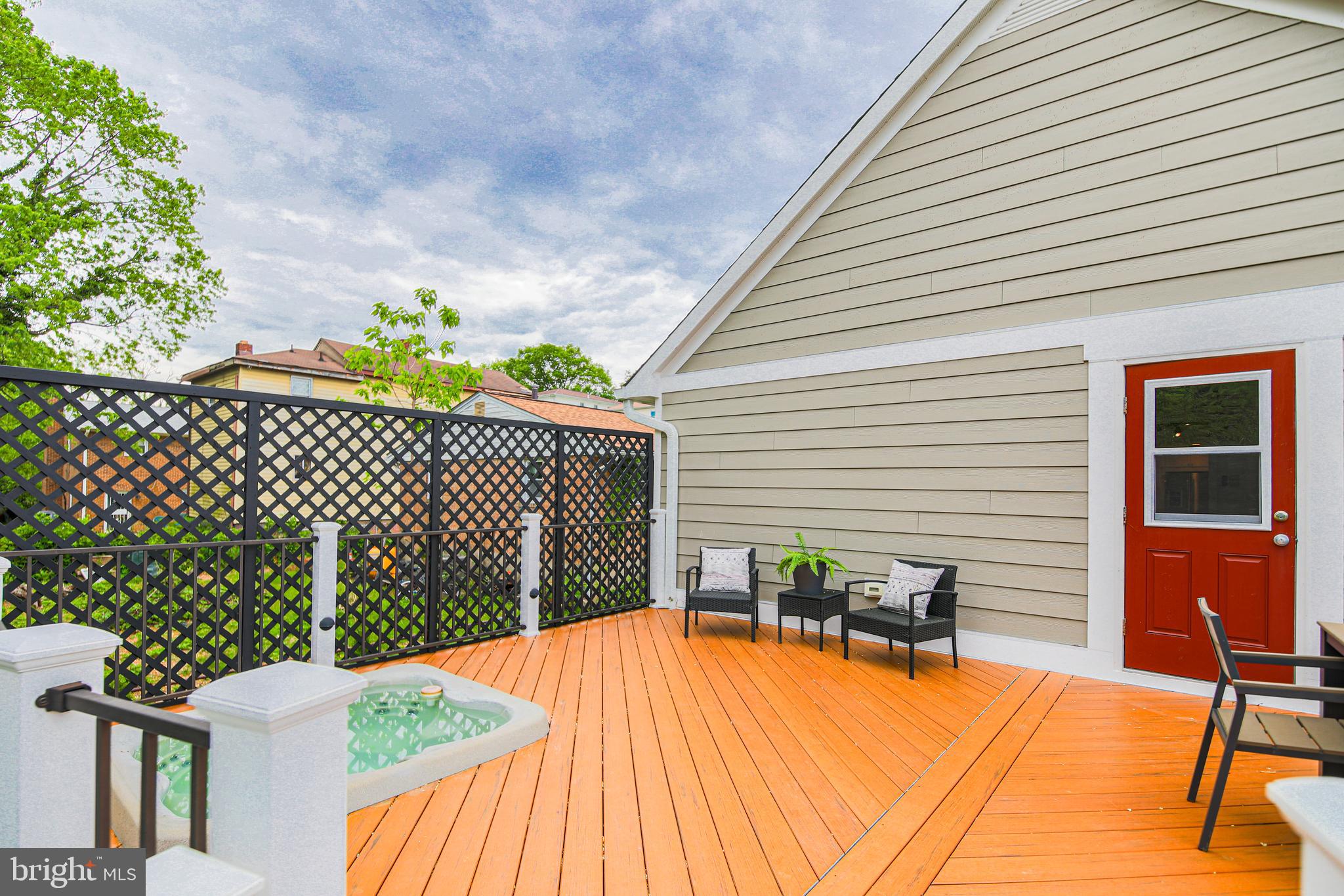 SOUTHGATE - Residential