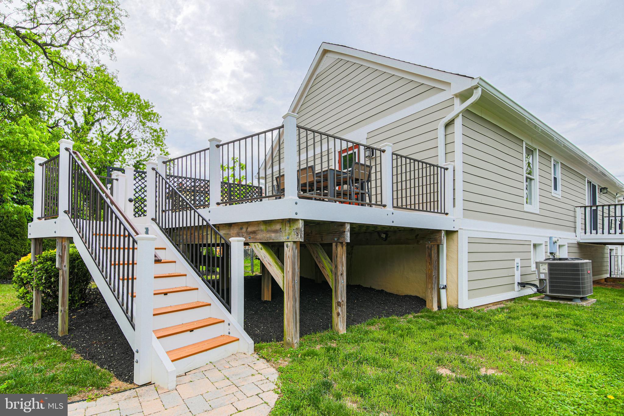 SOUTHGATE - Residential