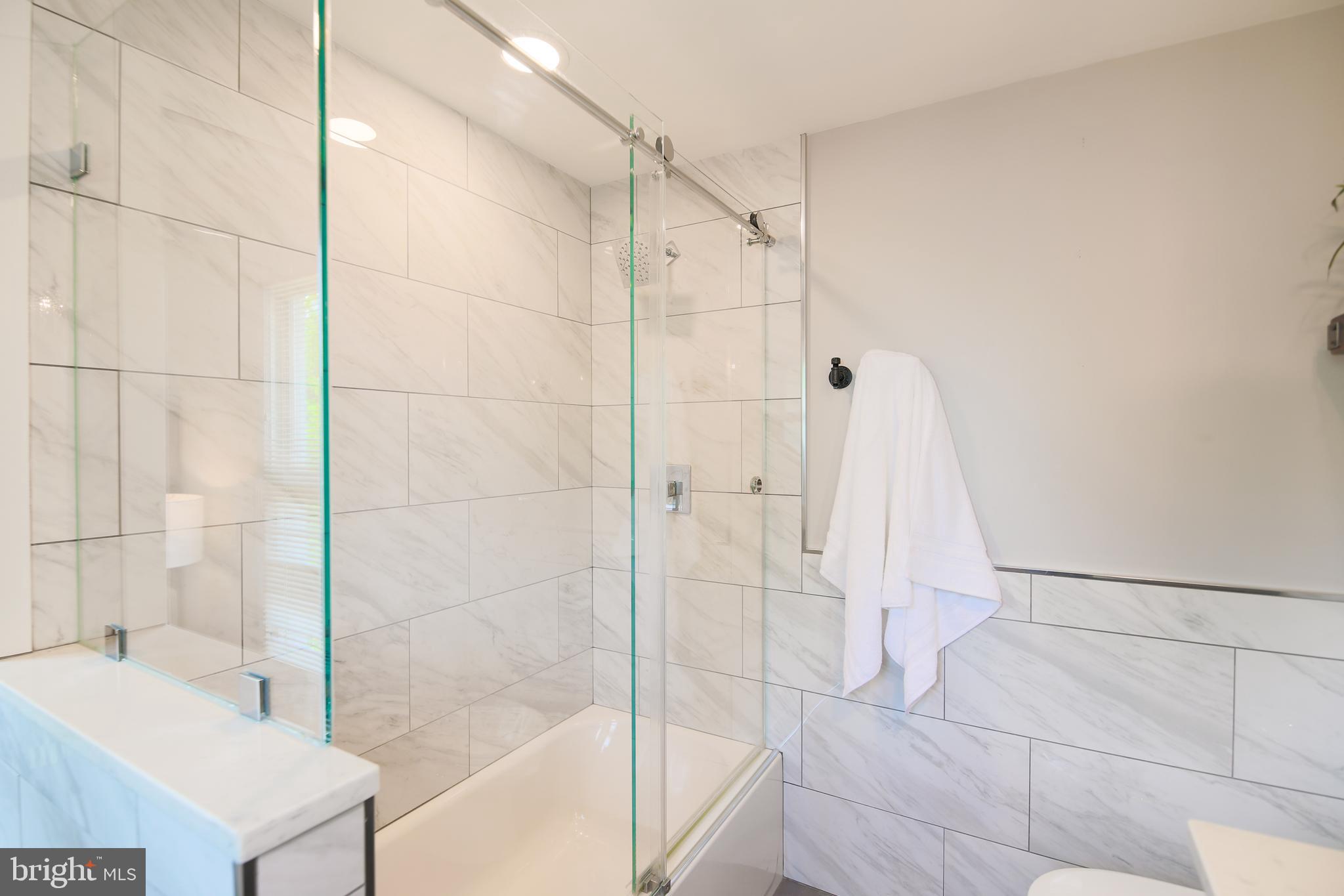 SOUTHGATE - Residential