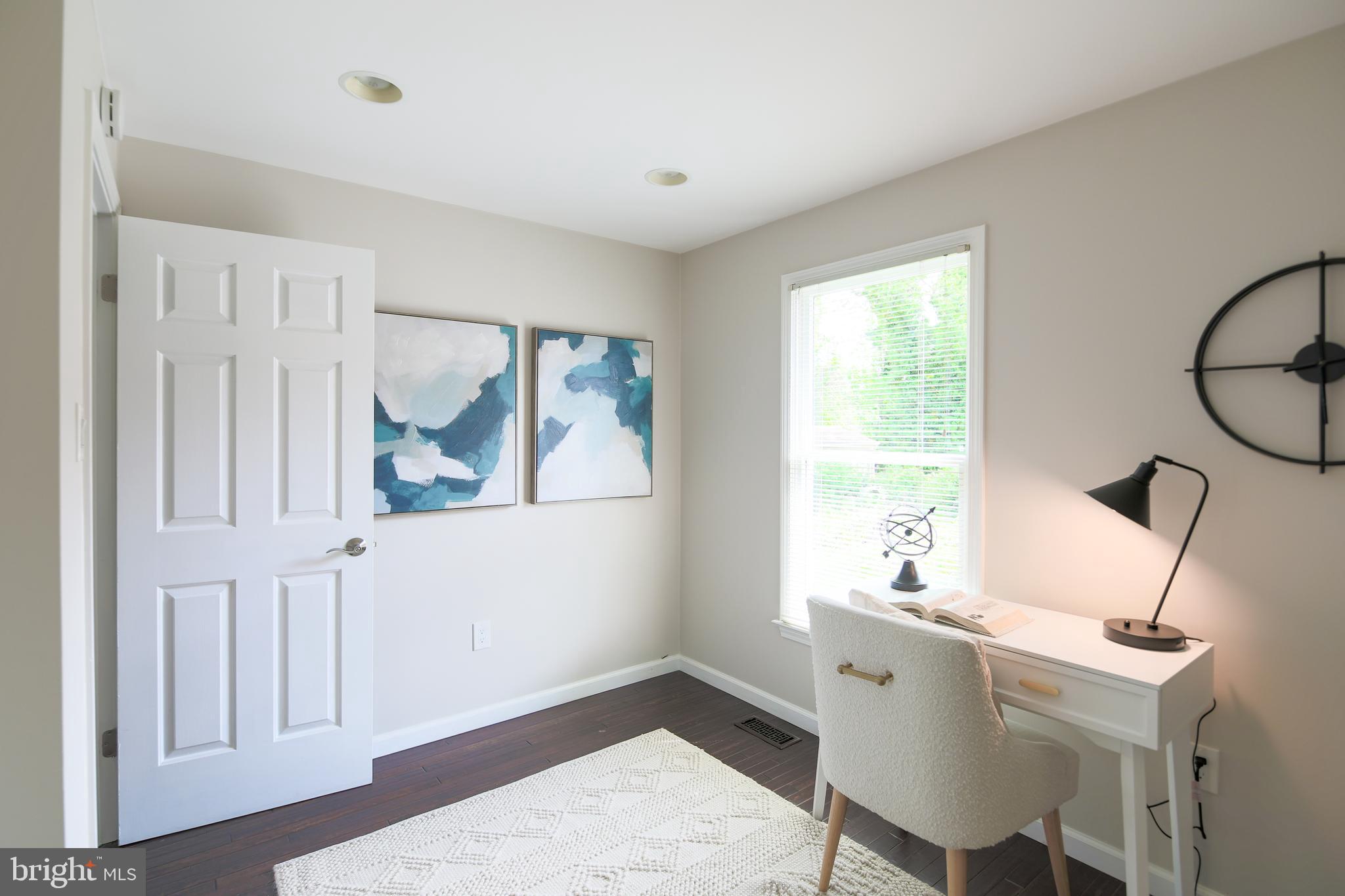 SOUTHGATE - Residential