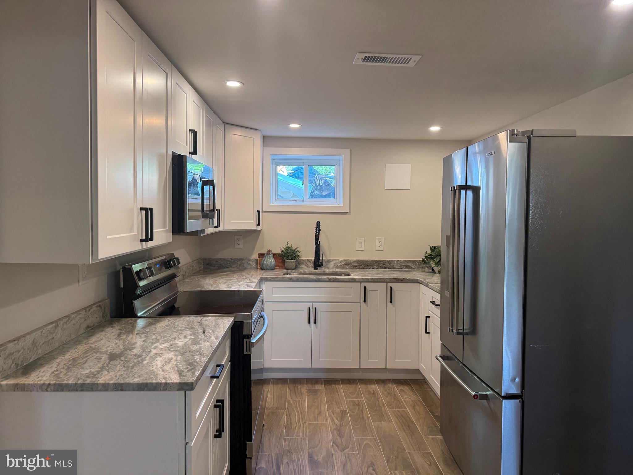 6904 FRIENDSHIP ROAD