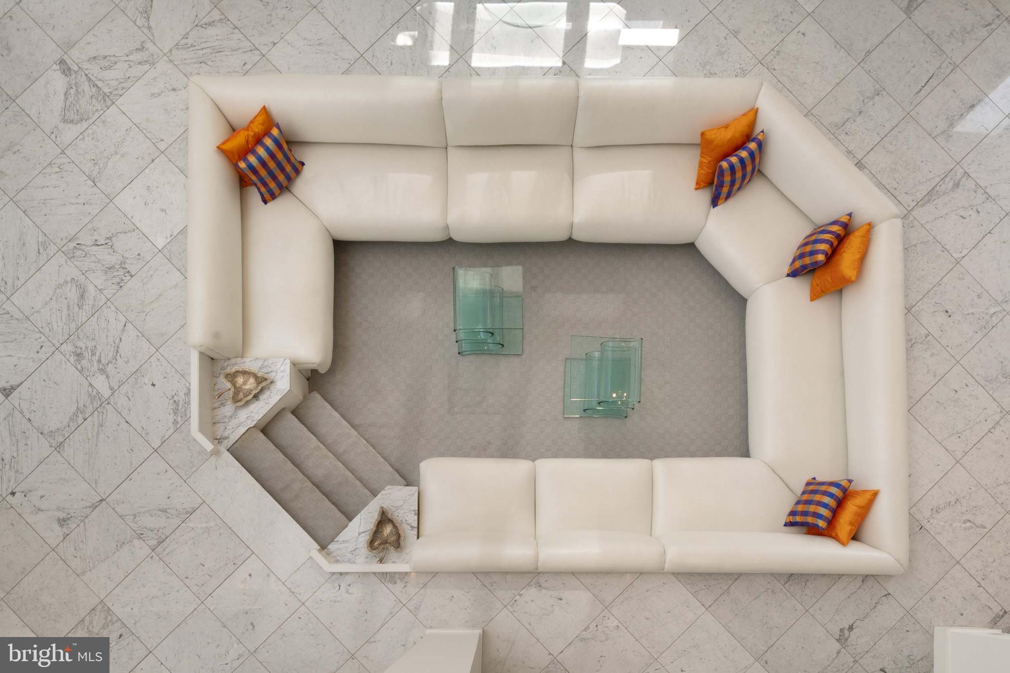 COUNTRY CLUB ESTS - Residential
