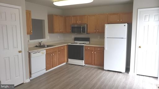 SADDLE RIDGE - Residential Lease