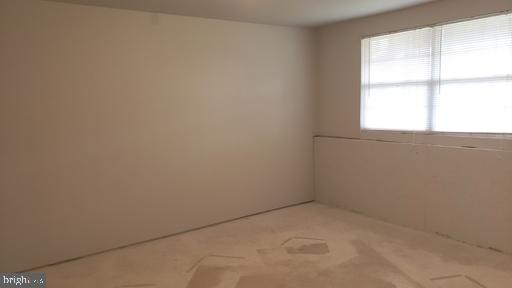 SADDLE RIDGE - Residential Lease