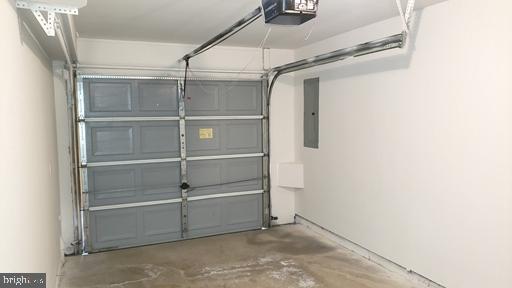 SADDLE RIDGE - Residential Lease