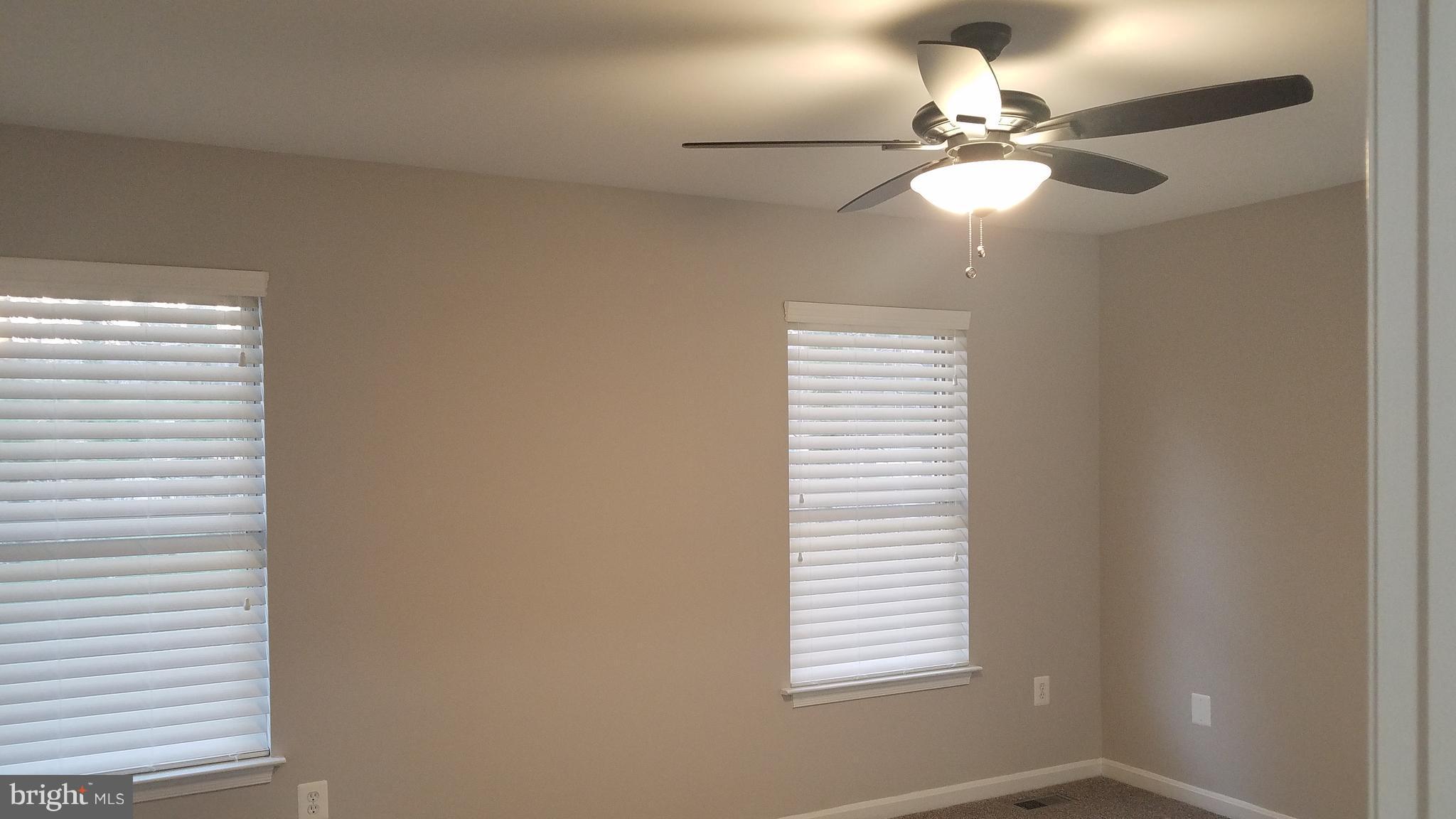 RIVERCHASE - Residential