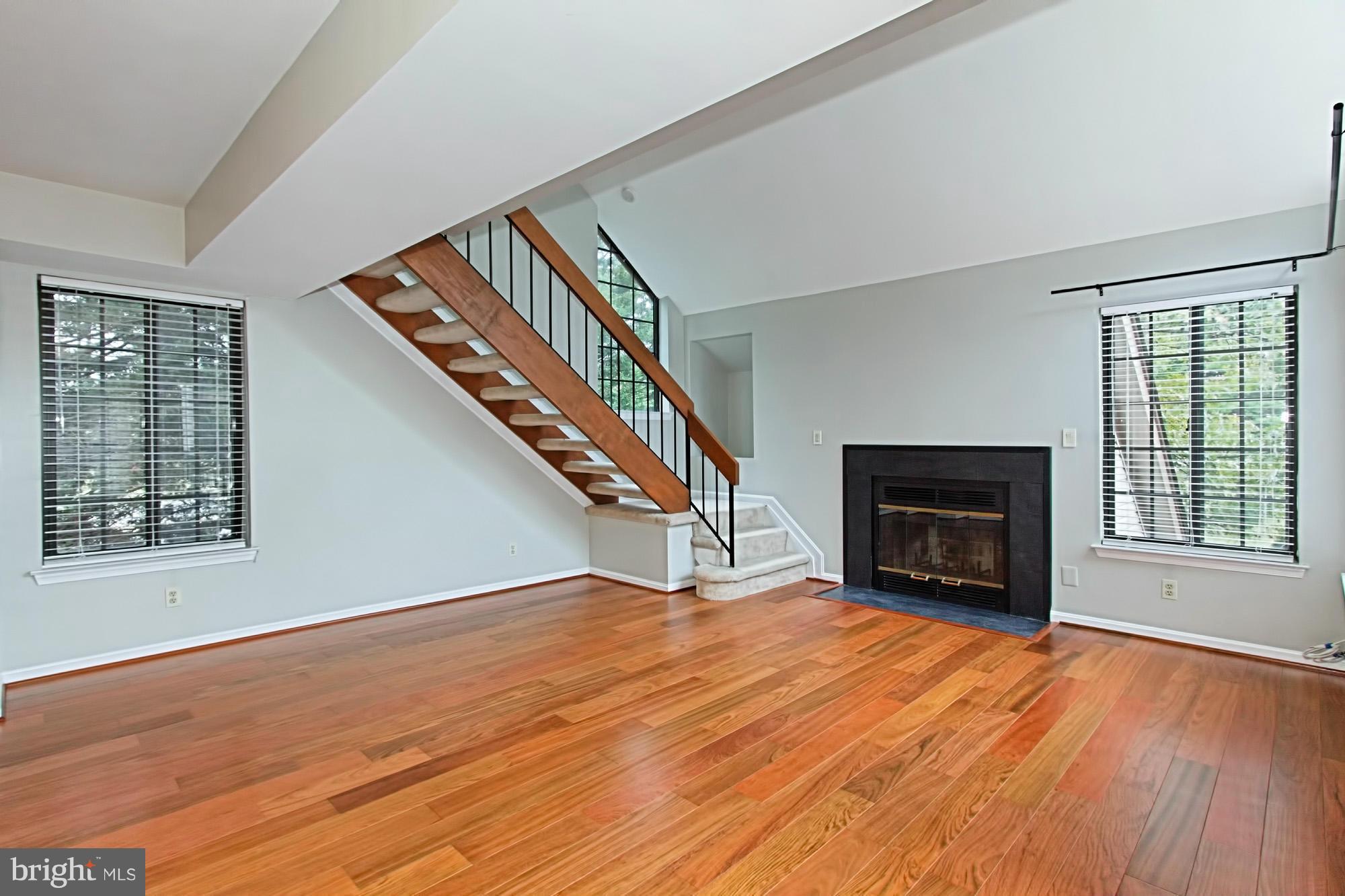 TIERS OF MANCHESTER LAKES - Residential