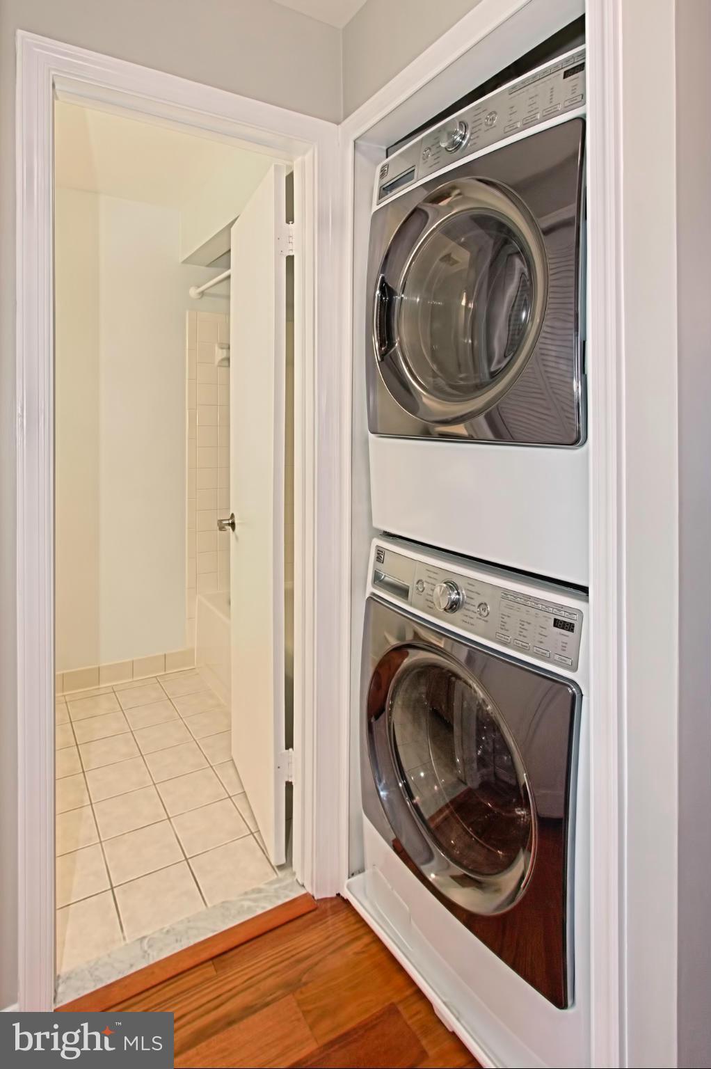 TIERS OF MANCHESTER LAKES - Residential