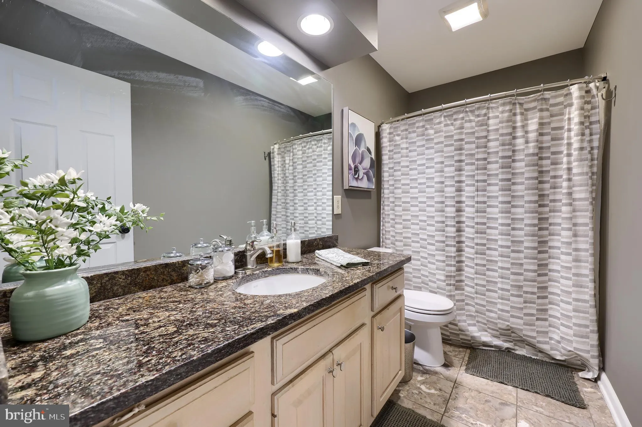 Lancaster, Pennsylvania 17601, United States, 3 Bedrooms Bedrooms, ,2 BathroomsBathrooms,Residential,Active,136049