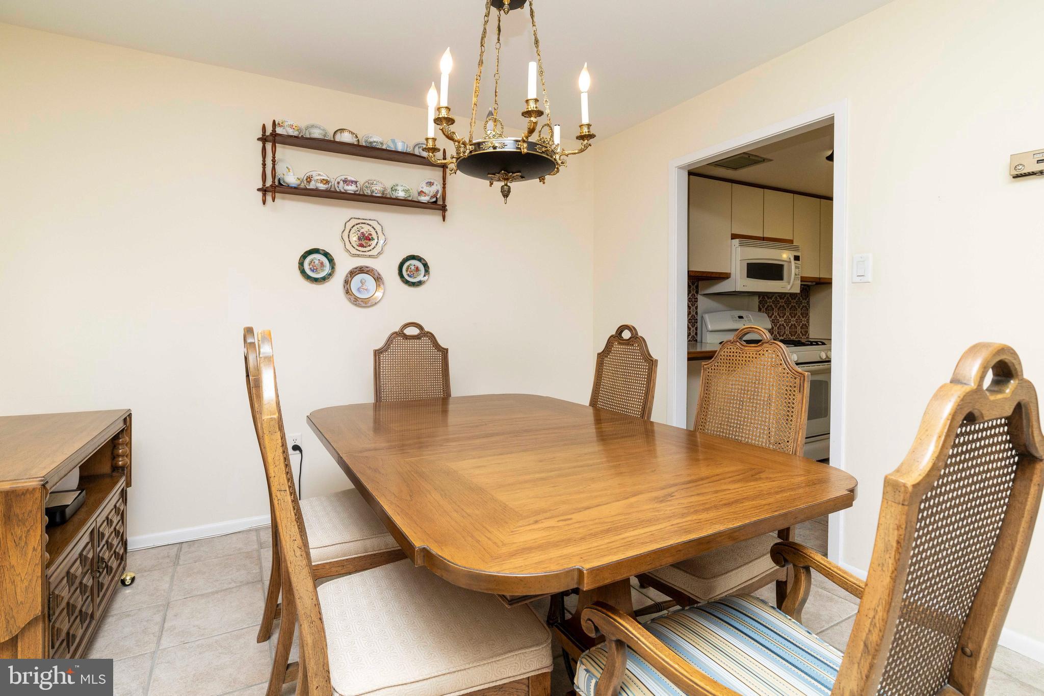 JENKINTOWN - Residential