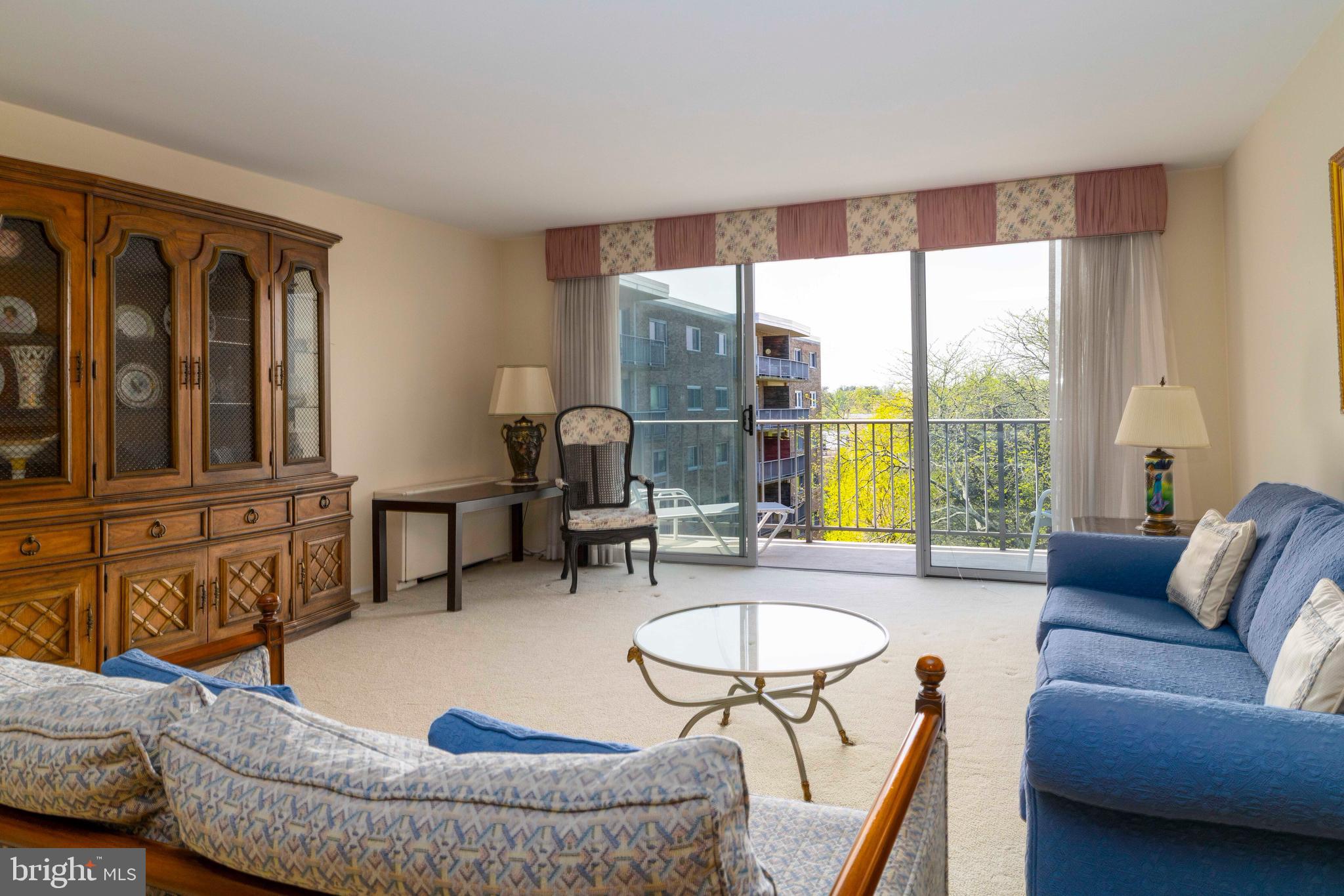 JENKINTOWN - Residential