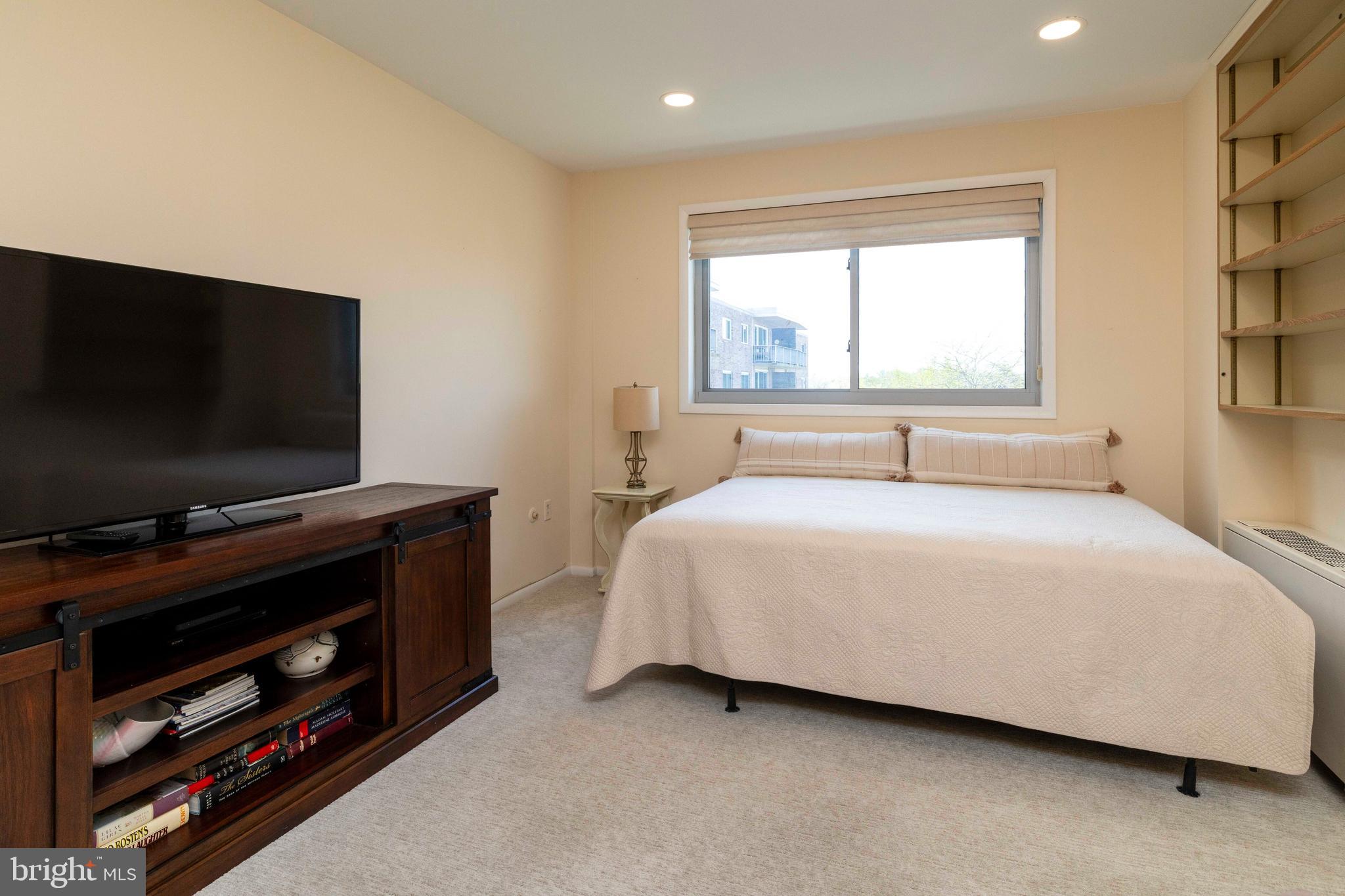 JENKINTOWN - Residential