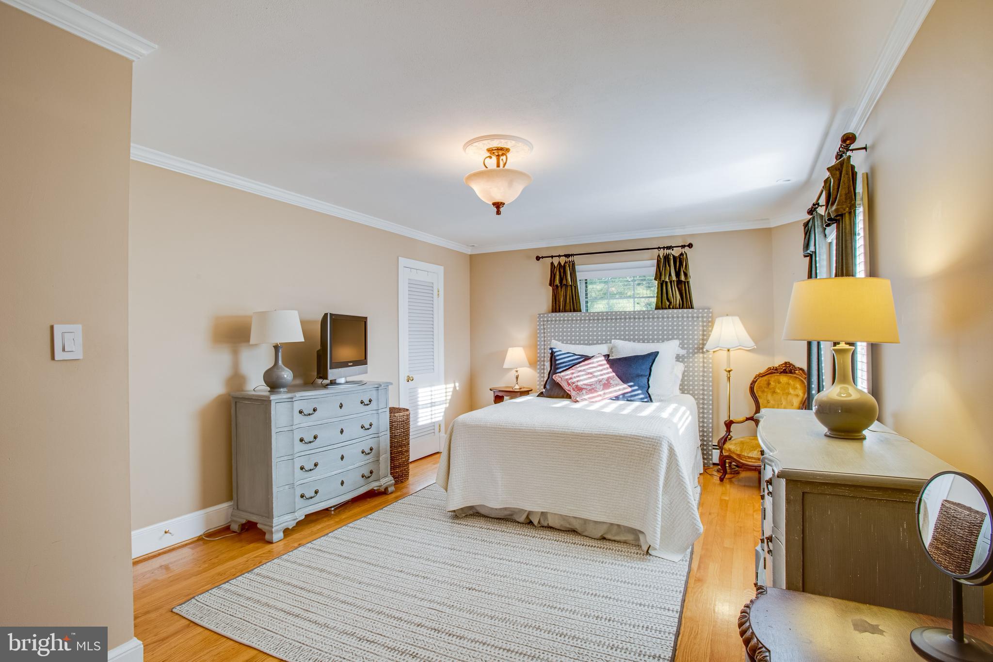 COLLEGE HEIGHTS - Residential