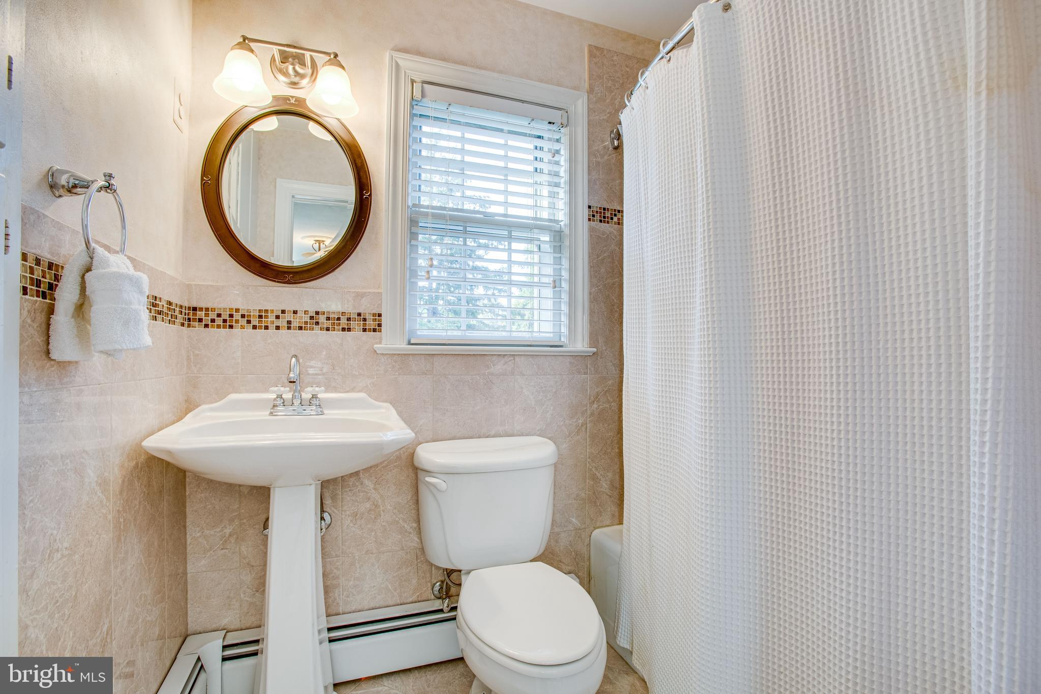 COLLEGE HEIGHTS - Residential