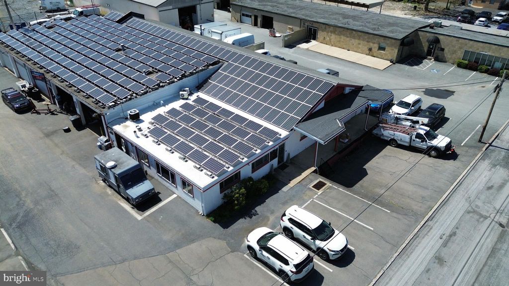 Photo of 1278 Loop Road, LANCASTER, PA 17601 (MLS # PALA2079908)