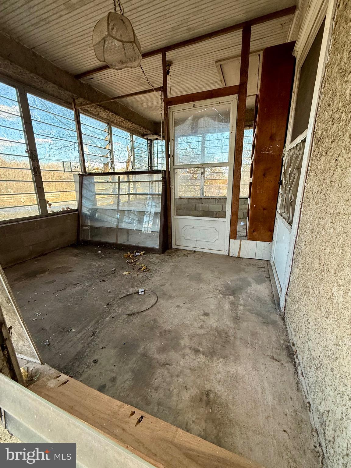 1040 PRICE STATION ROAD