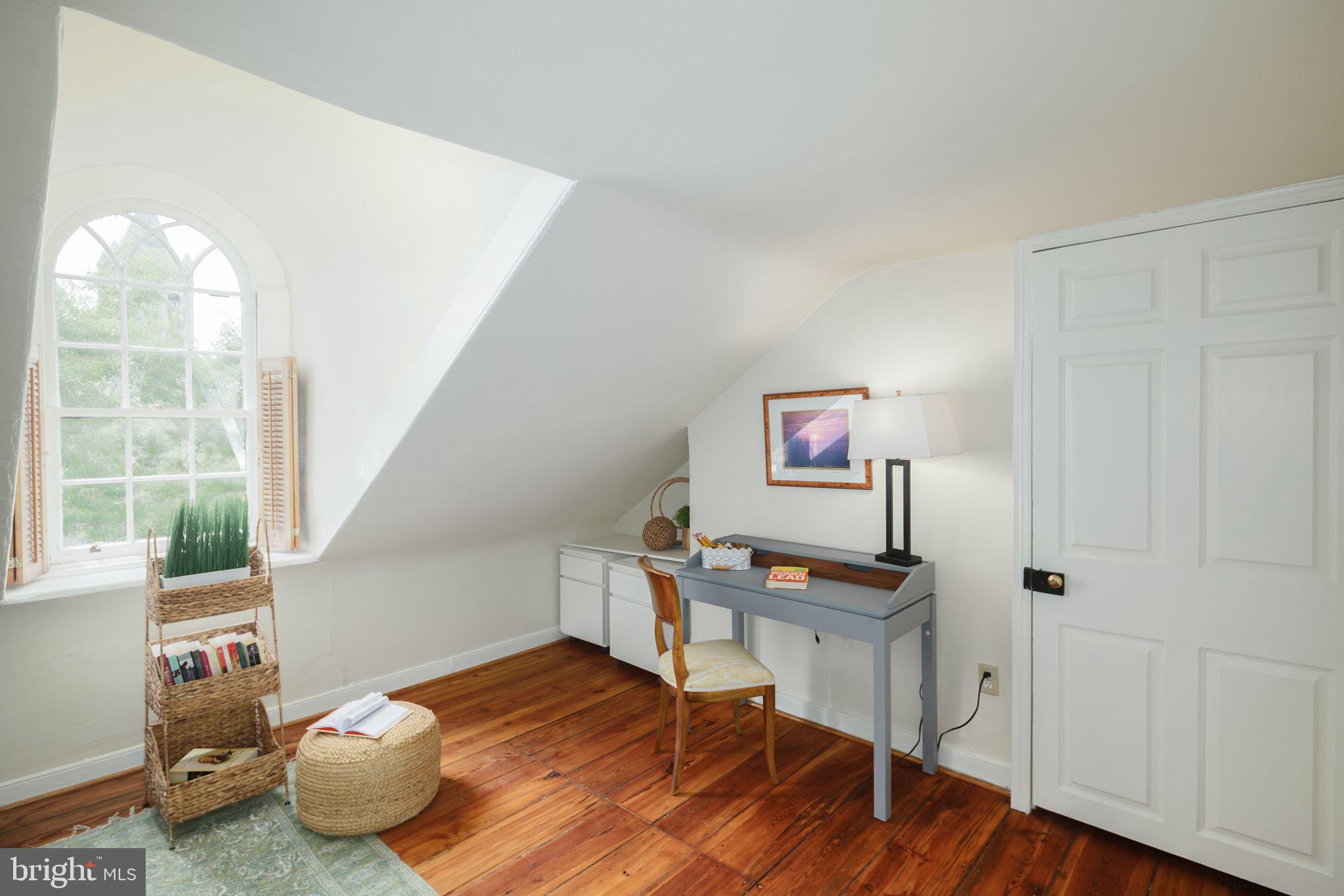 SOCIETY HILL - Residential