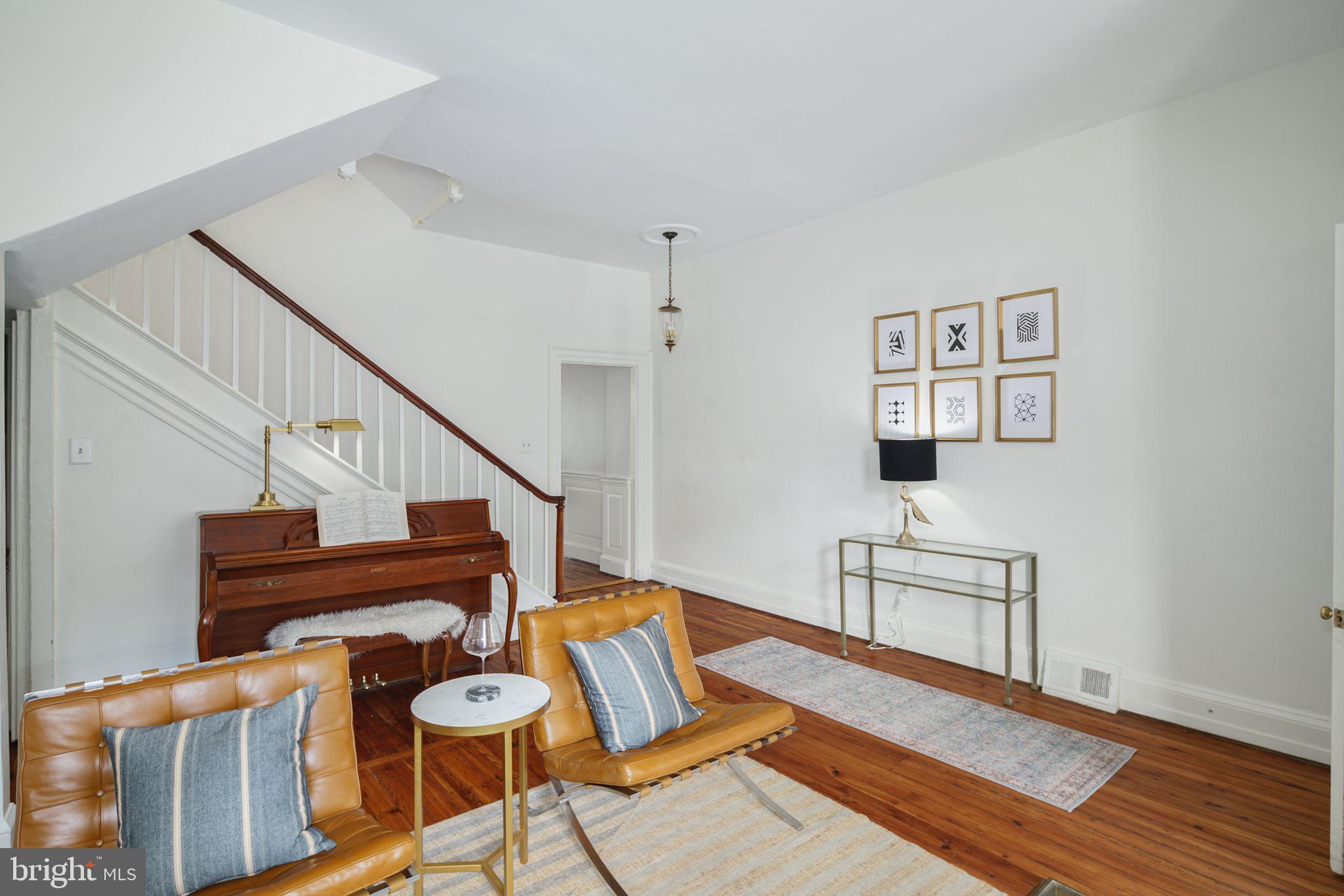 SOCIETY HILL - Residential