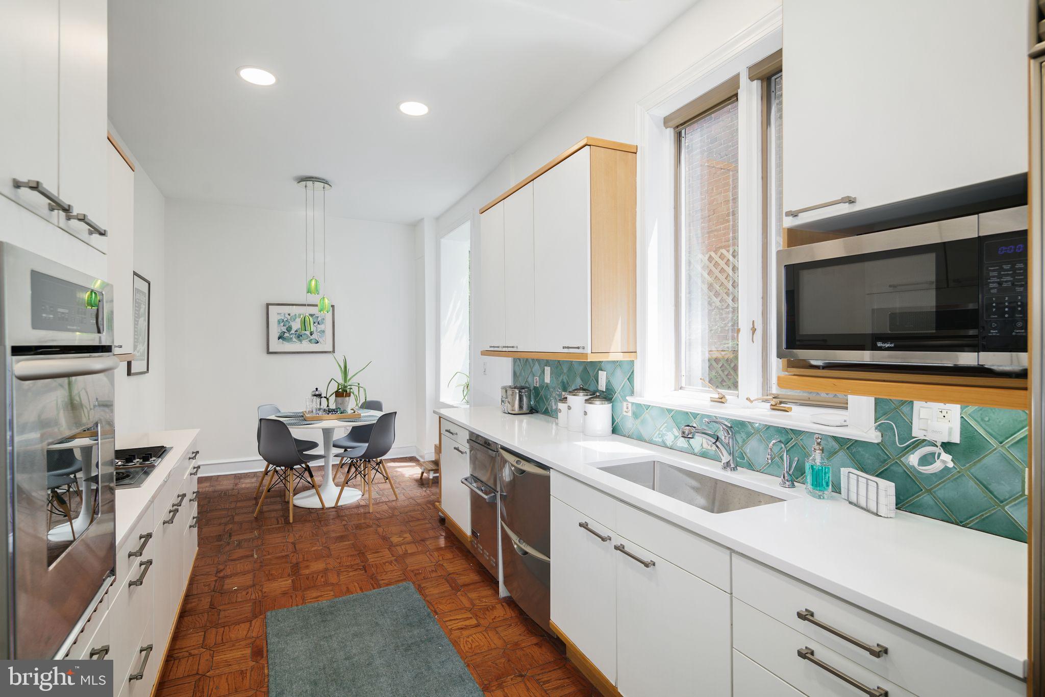 SOCIETY HILL - Residential