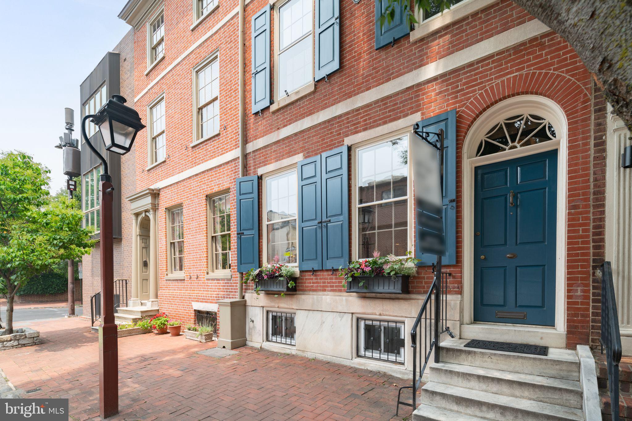 SOCIETY HILL - Residential