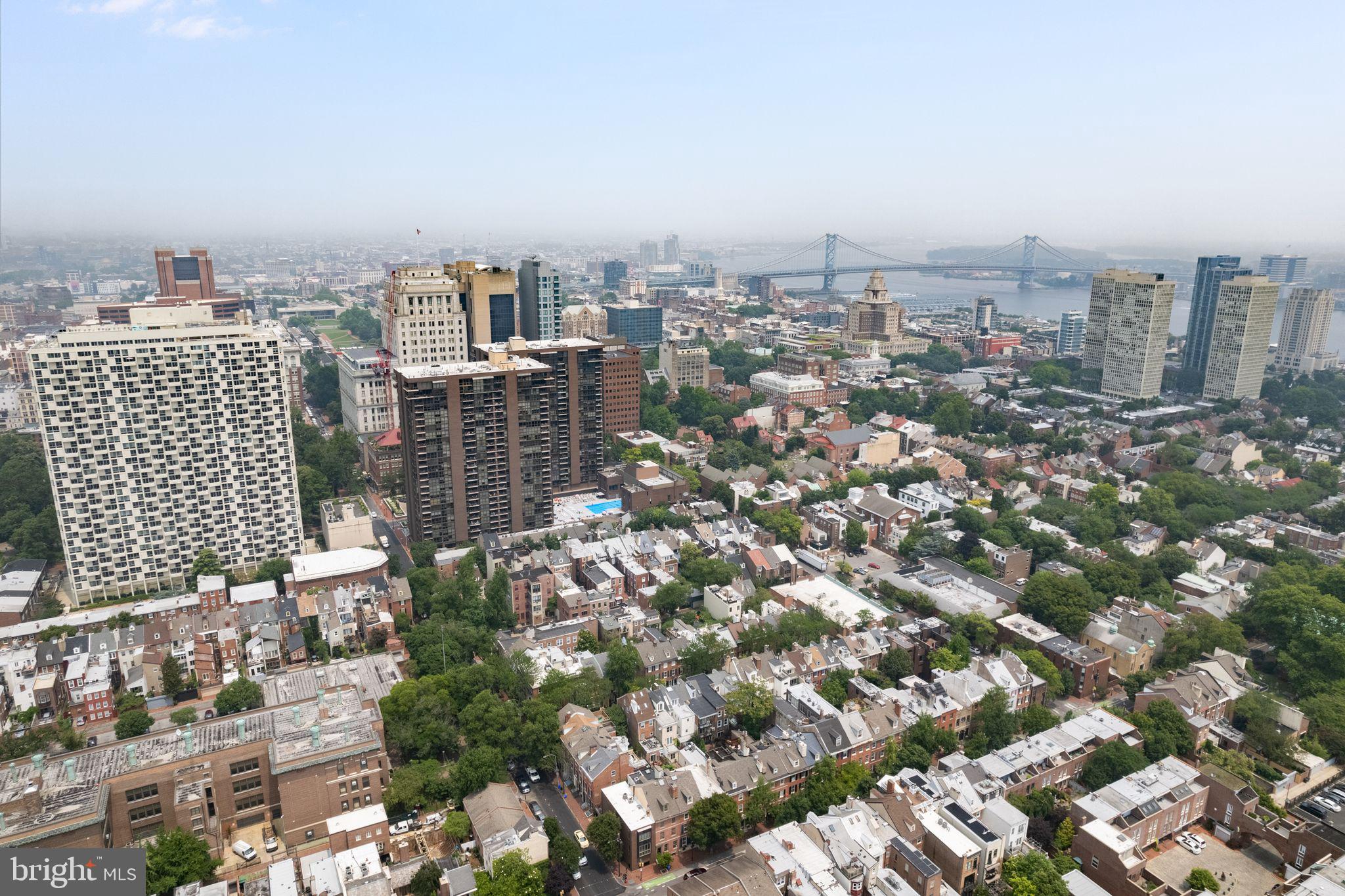 SOCIETY HILL - Residential