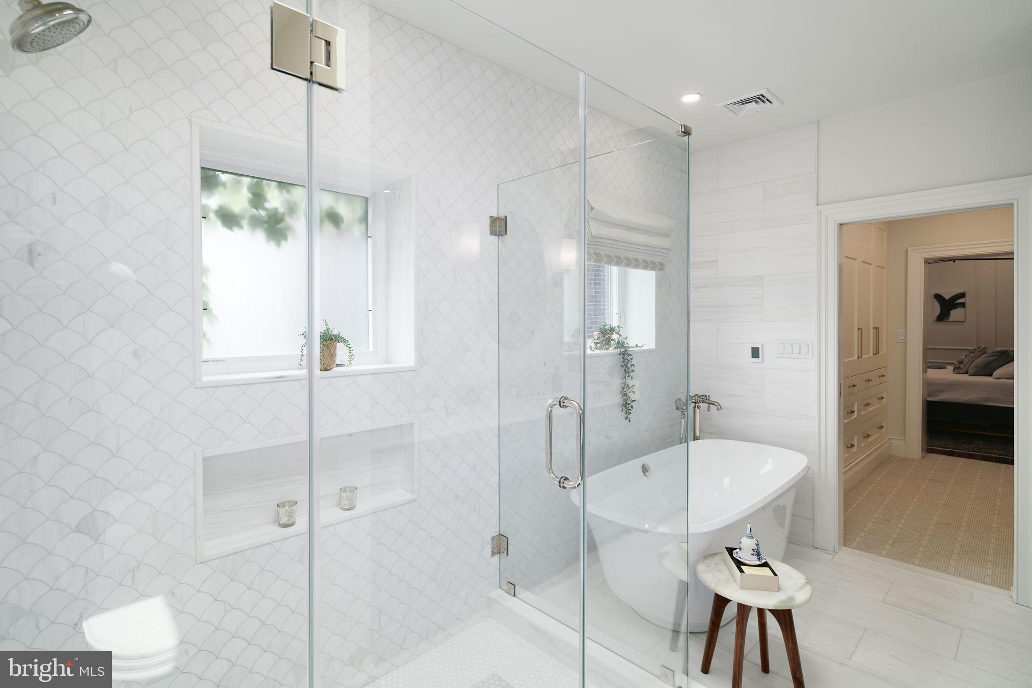 SOCIETY HILL - Residential