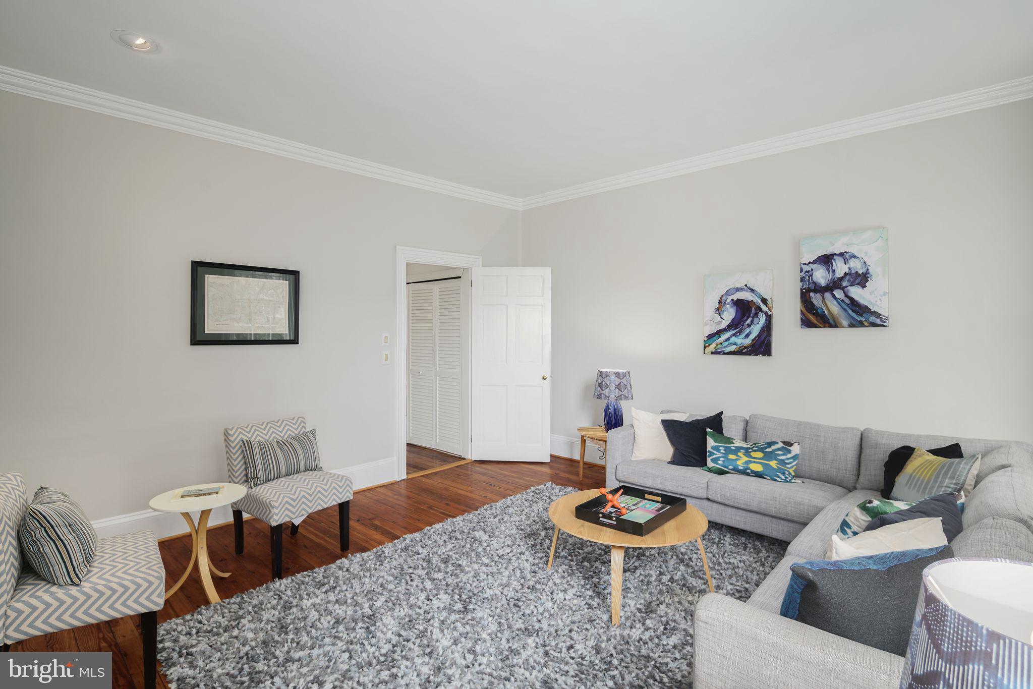 SOCIETY HILL - Residential