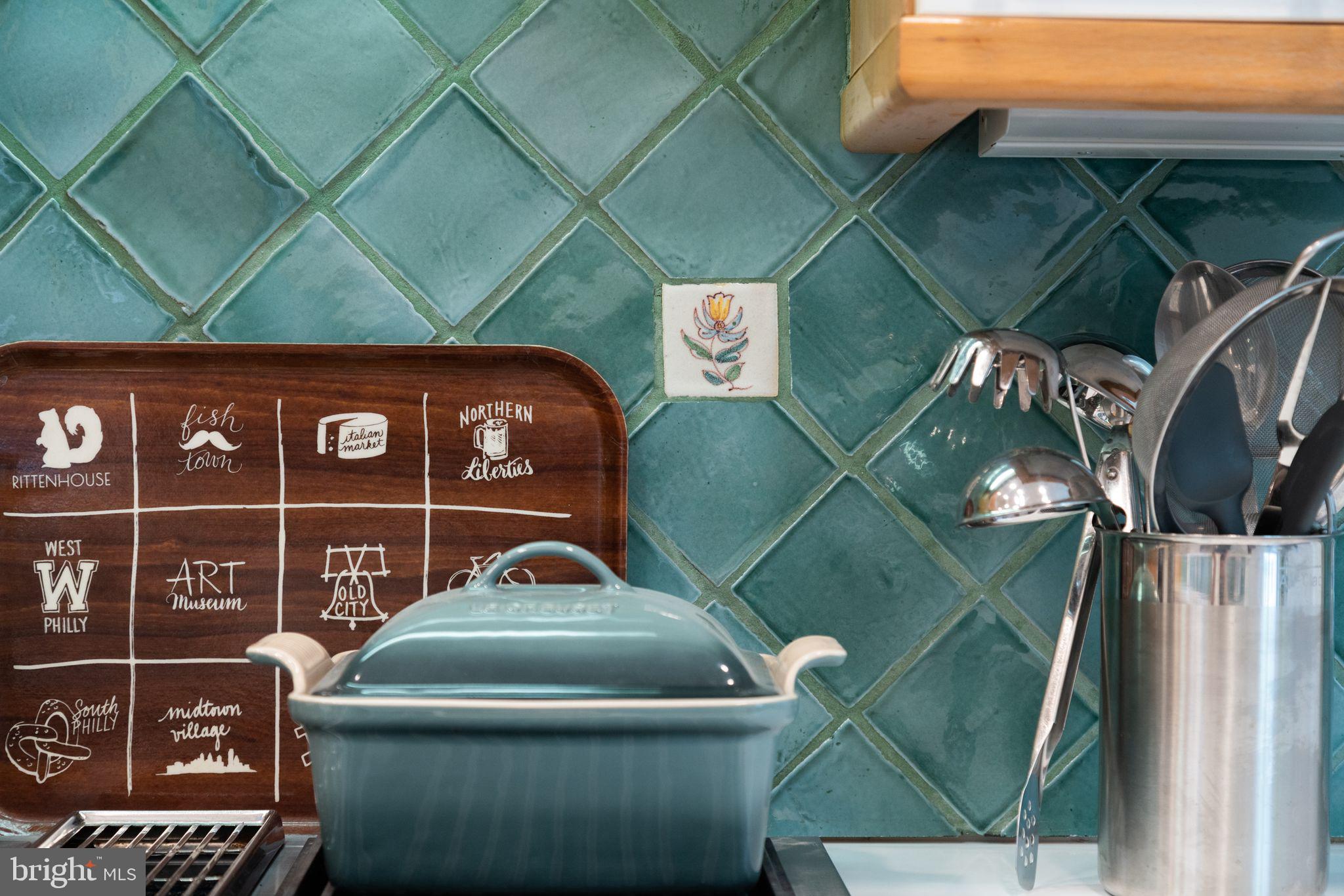 SOCIETY HILL - Residential