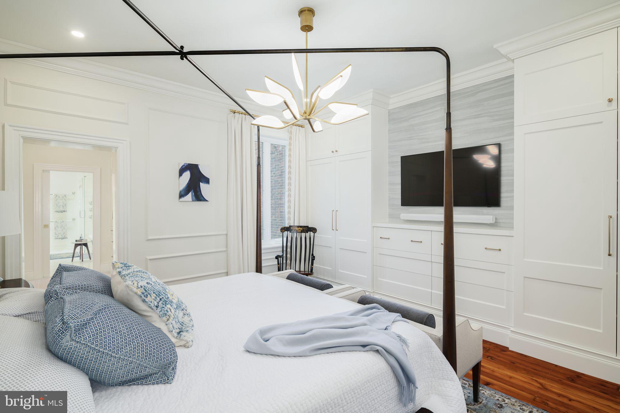 SOCIETY HILL - Residential