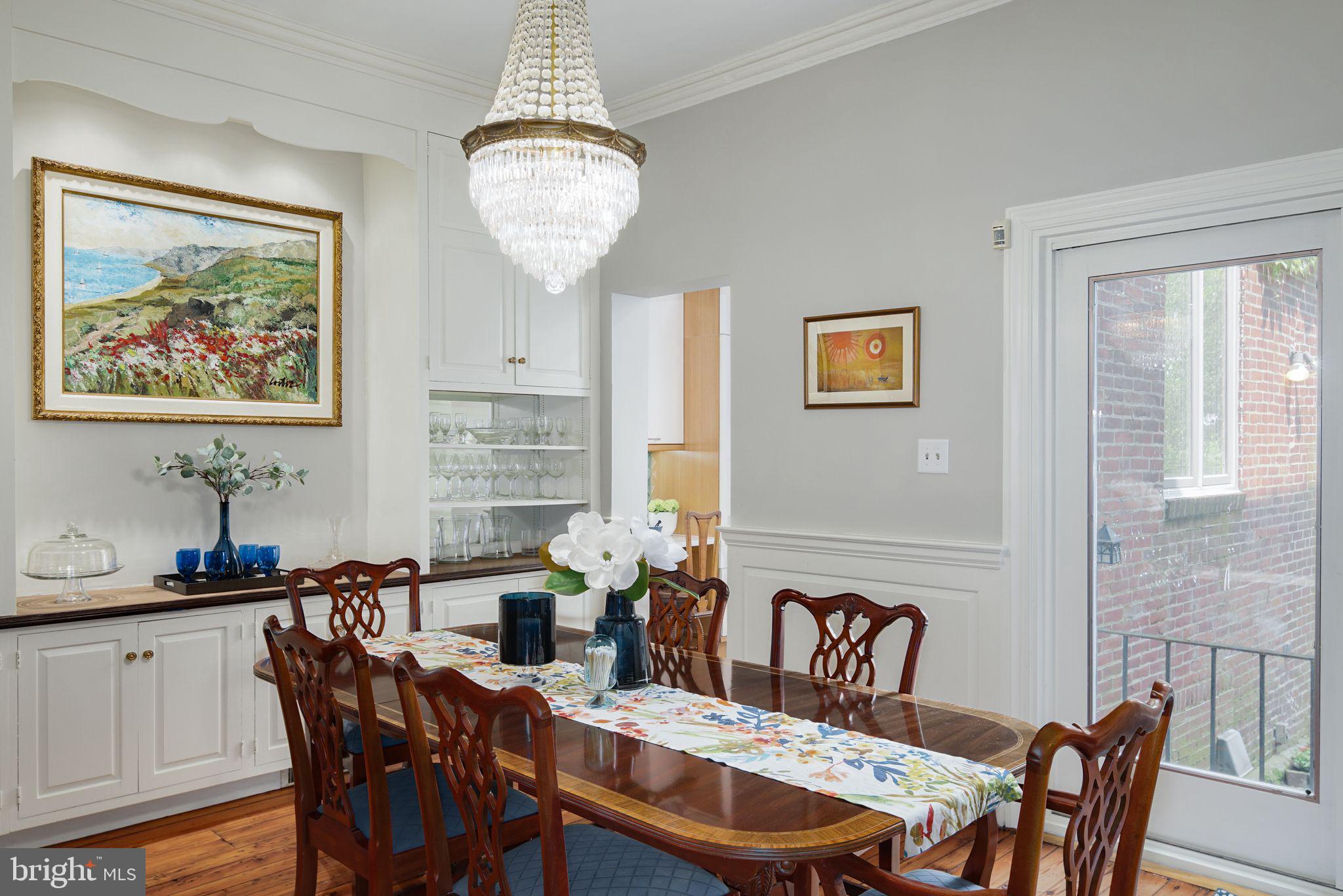 SOCIETY HILL - Residential