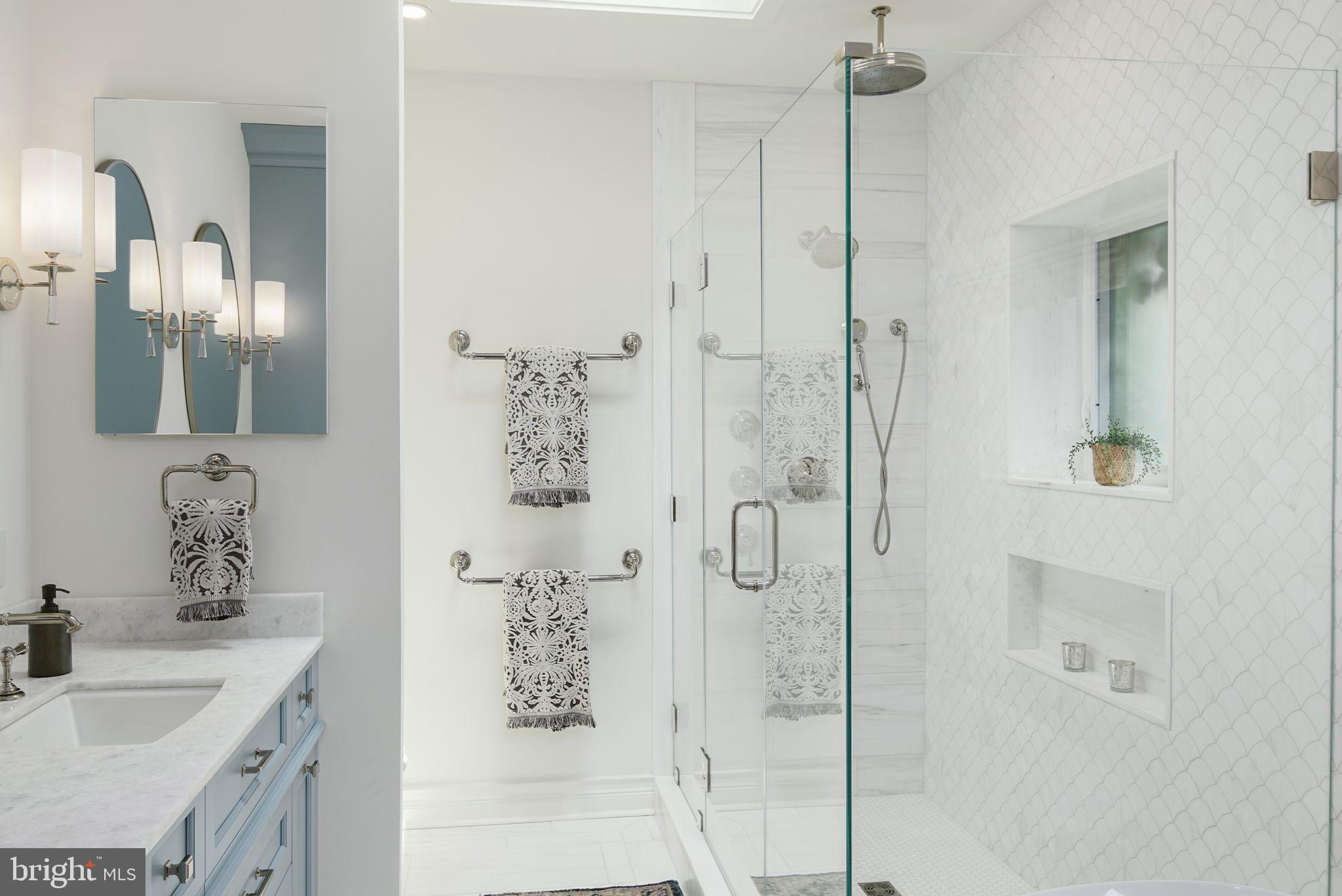 SOCIETY HILL - Residential