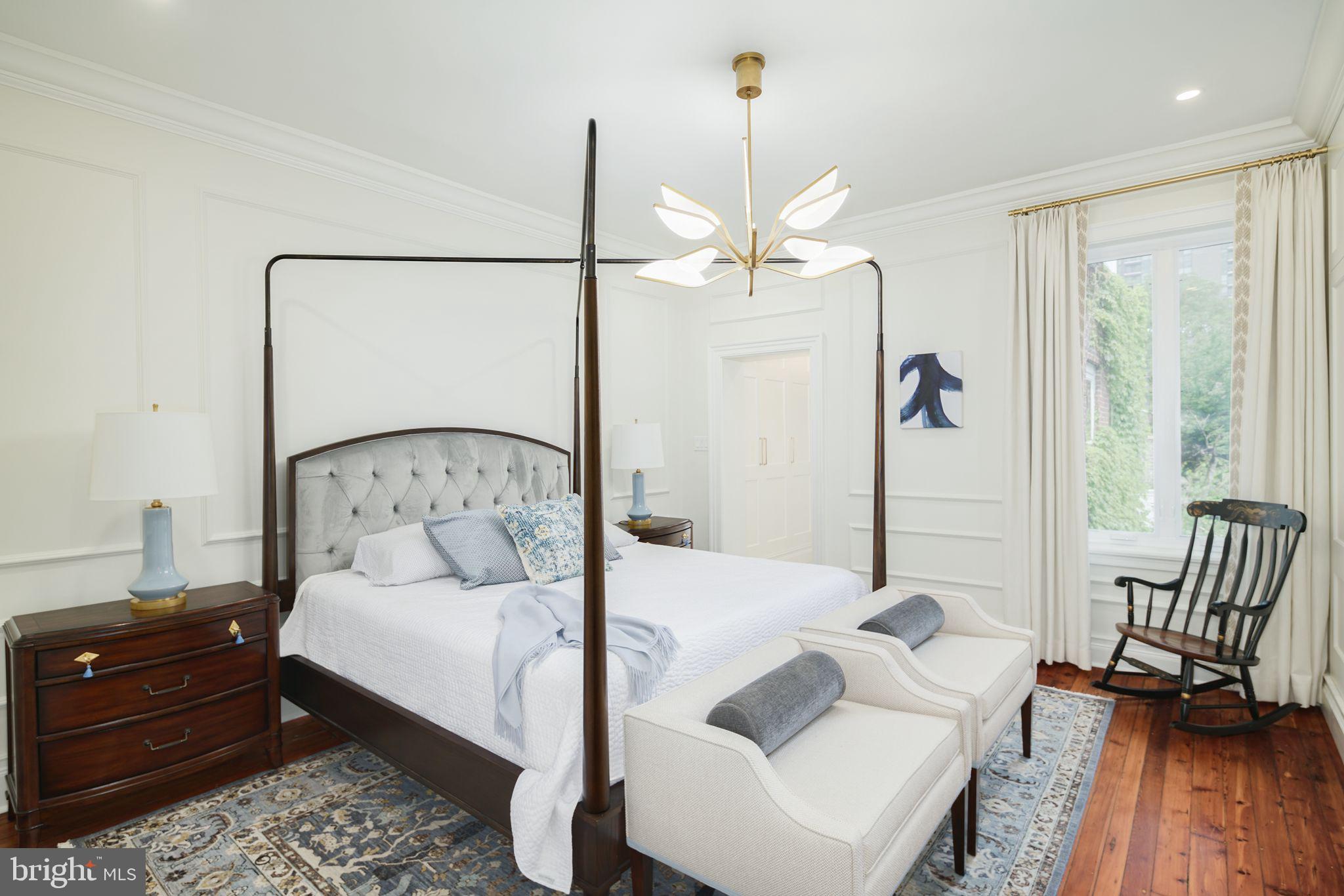 SOCIETY HILL - Residential