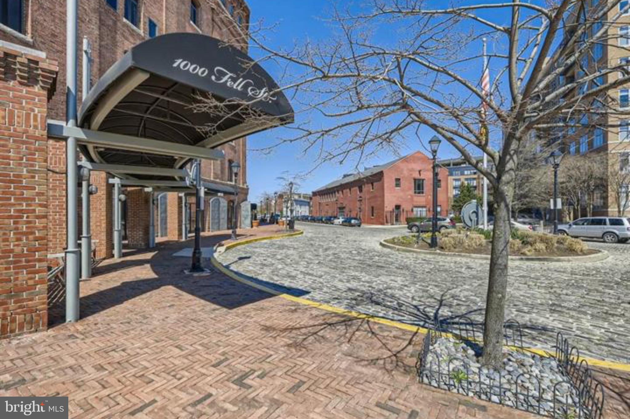 HENDERSON'S WHARF - Residential Lease