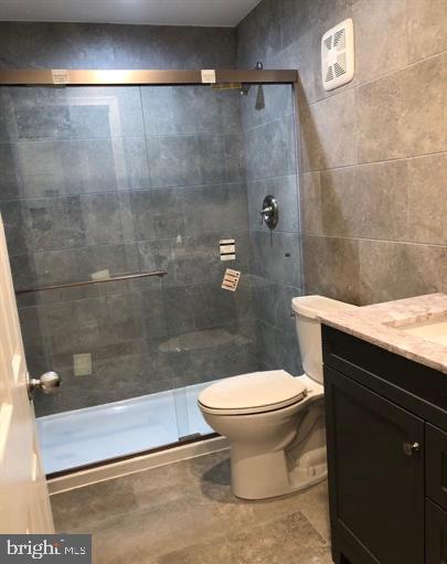 HENDERSON'S WHARF - Residential Lease