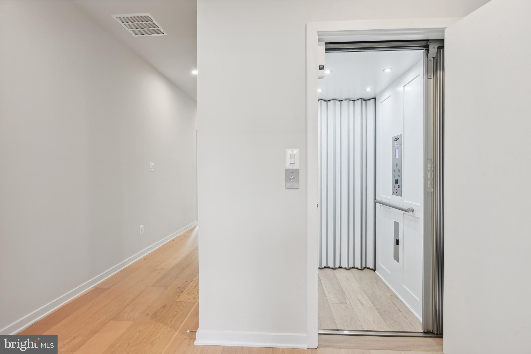 REGENCY AT BELMONT - Residential