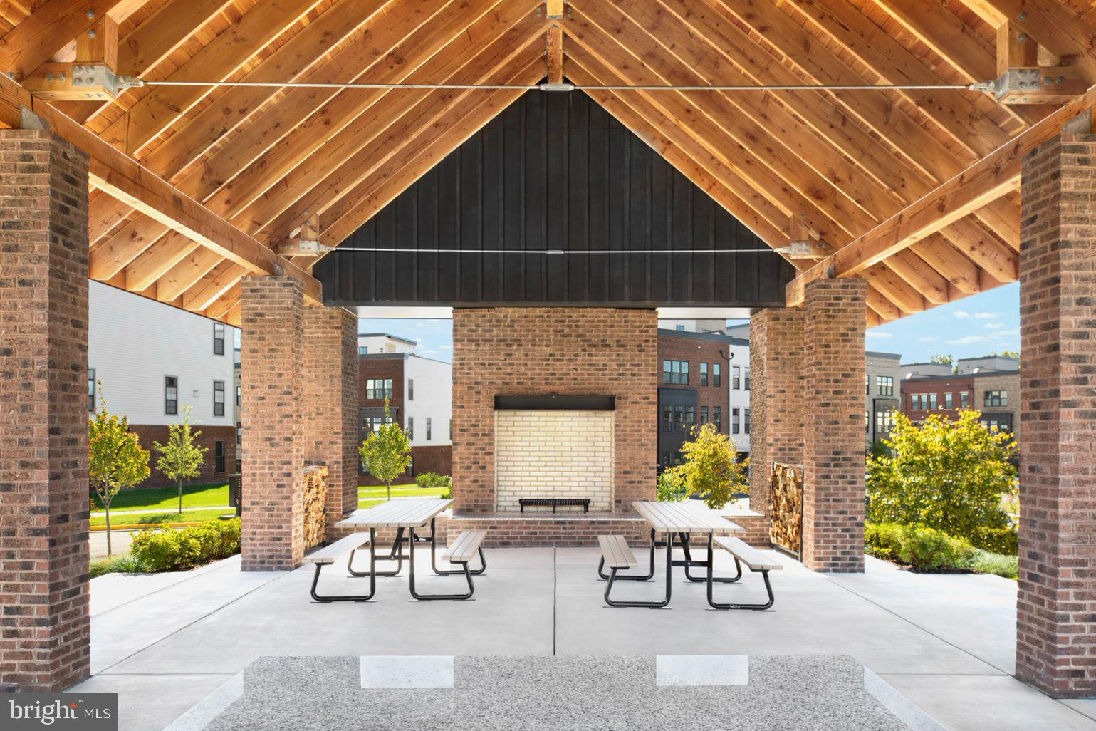 REGENCY AT BELMONT - Residential