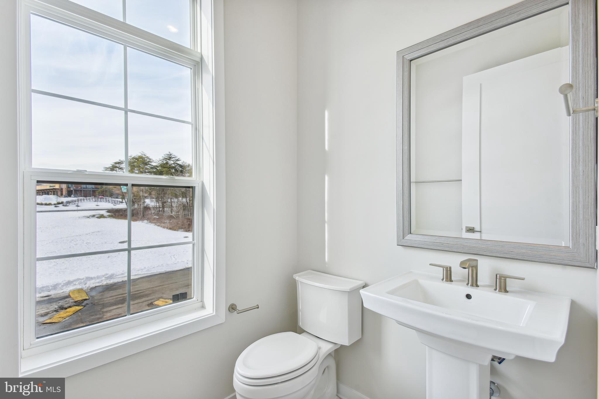 REGENCY AT BELMONT - Residential