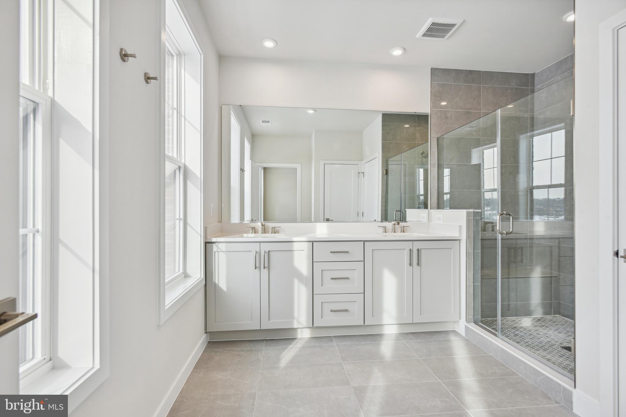 REGENCY AT BELMONT - Residential