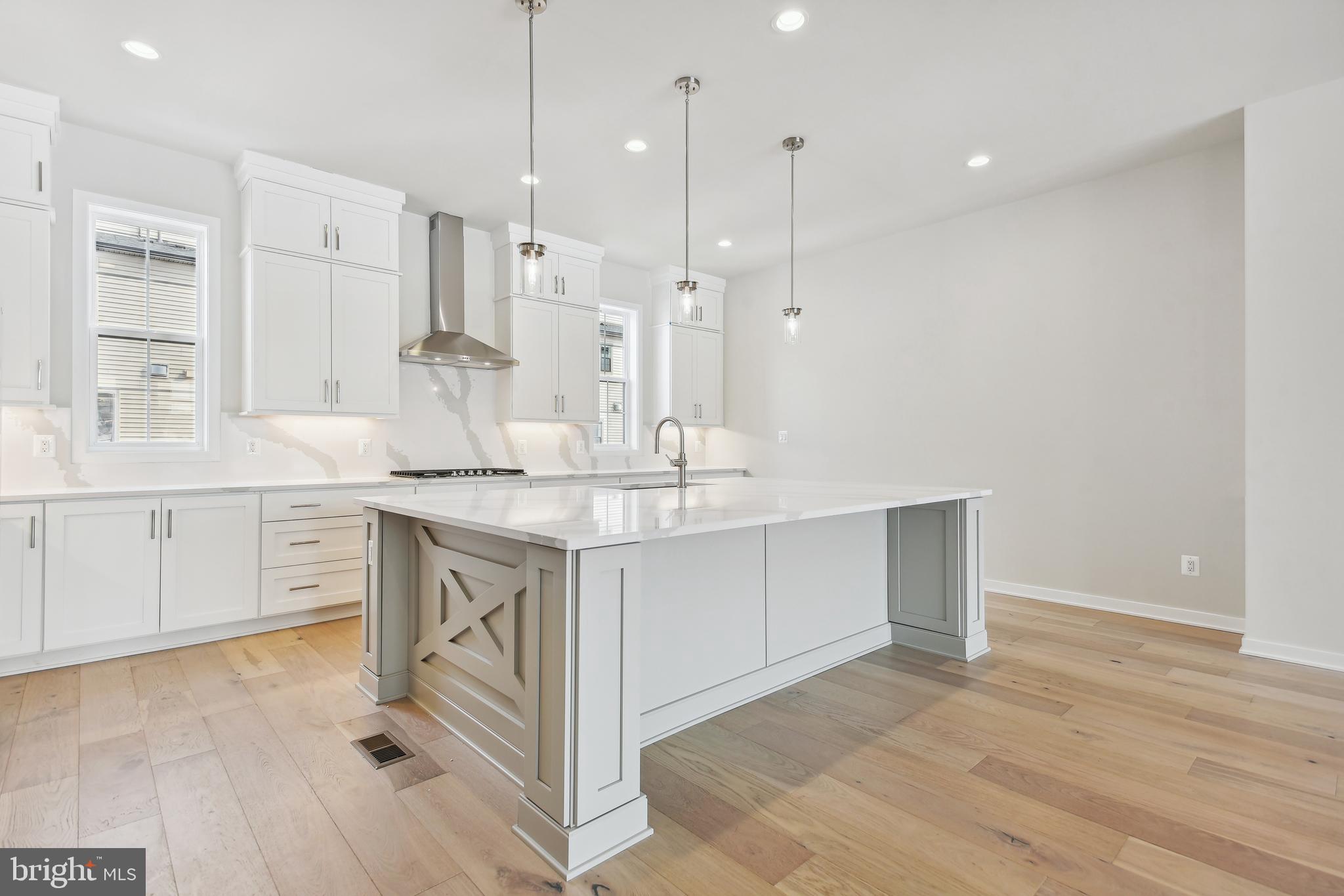 REGENCY AT BELMONT - Residential