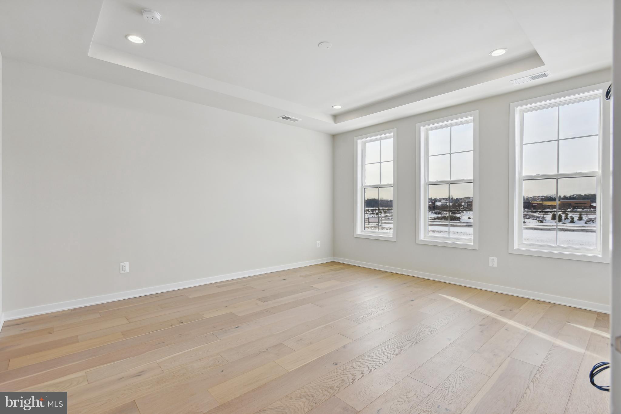 REGENCY AT BELMONT - Residential