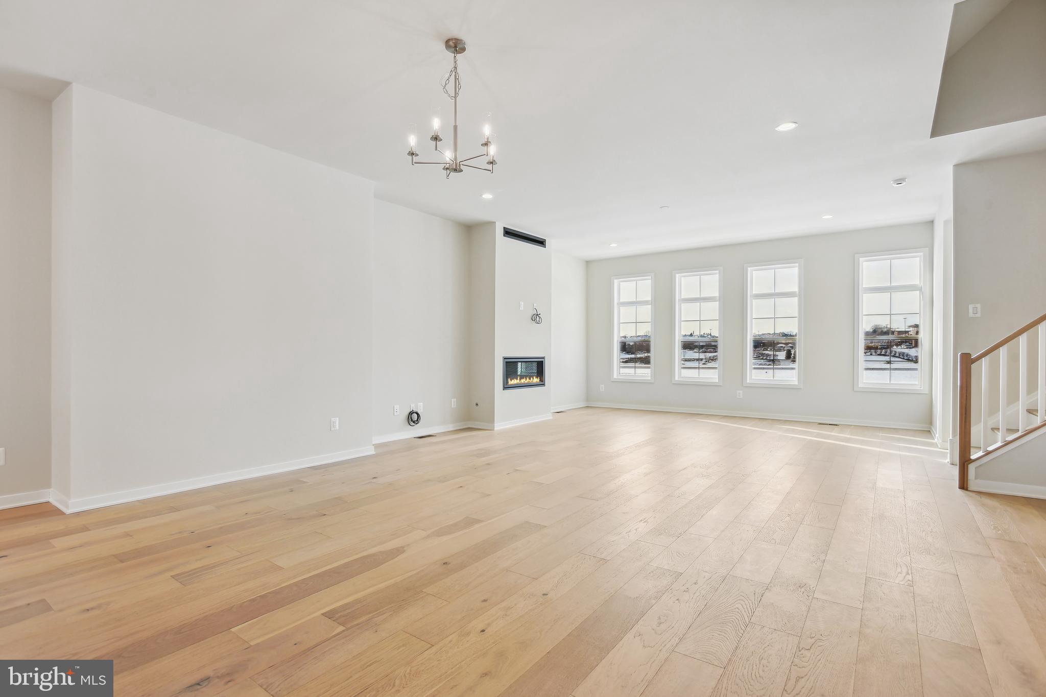 REGENCY AT BELMONT - Residential