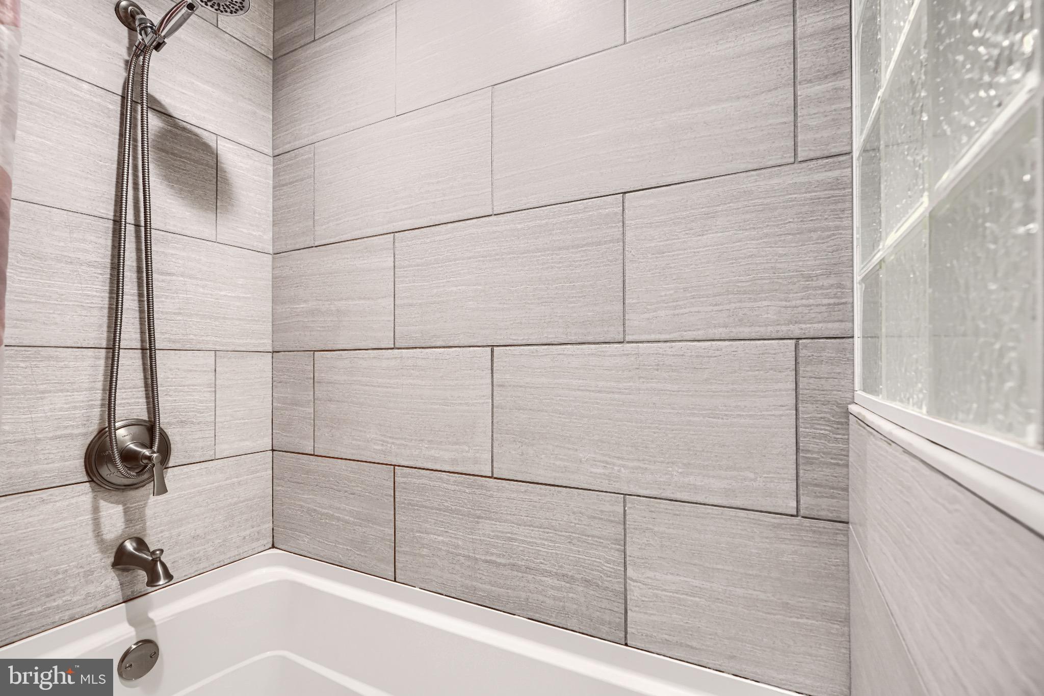 OLIVER - Residential